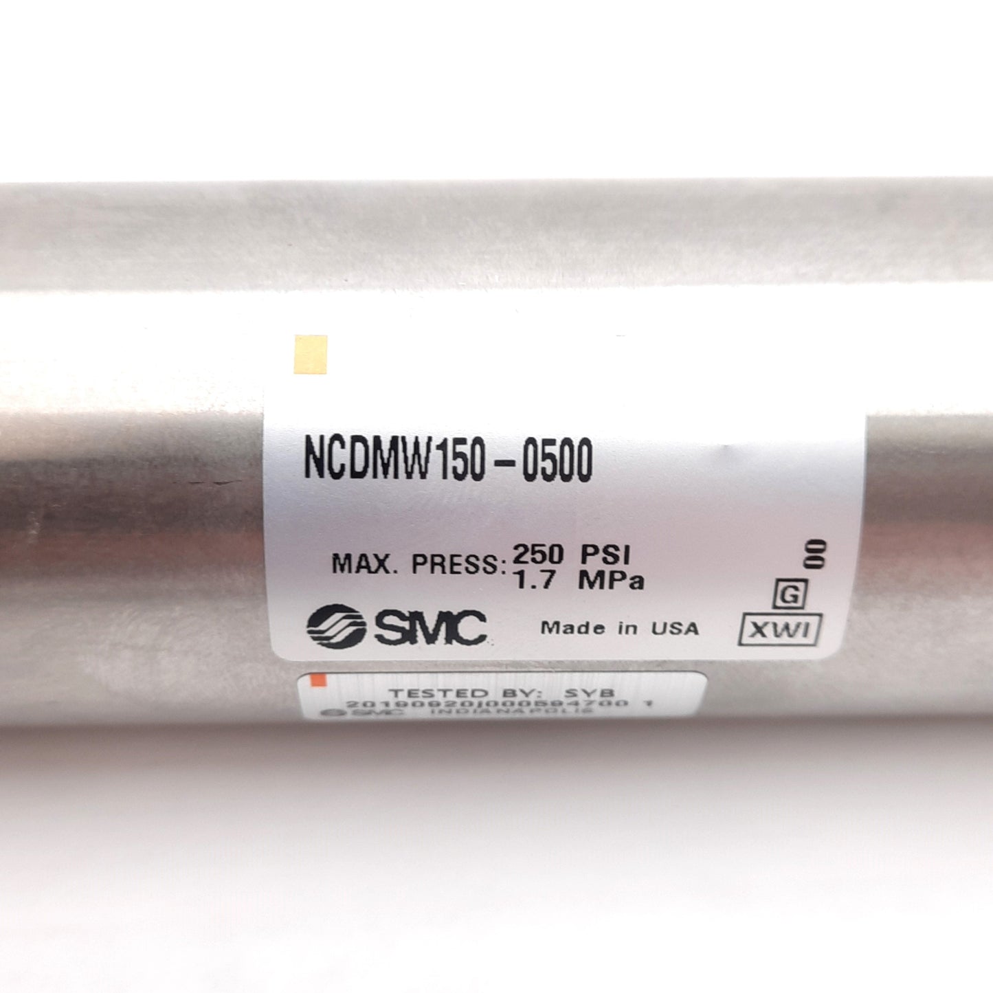 New SMC NCDMW150-0500 Double-Rod Cylinder ø1.5in Bore, 5in Stroke, 250psi, 1/8in NPT