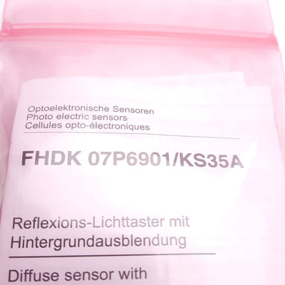 New Baumer FDHK 07P6901/KS35A Photoelectric Diffuse Sensor, 10-60mm, PNP, 10-30VDC