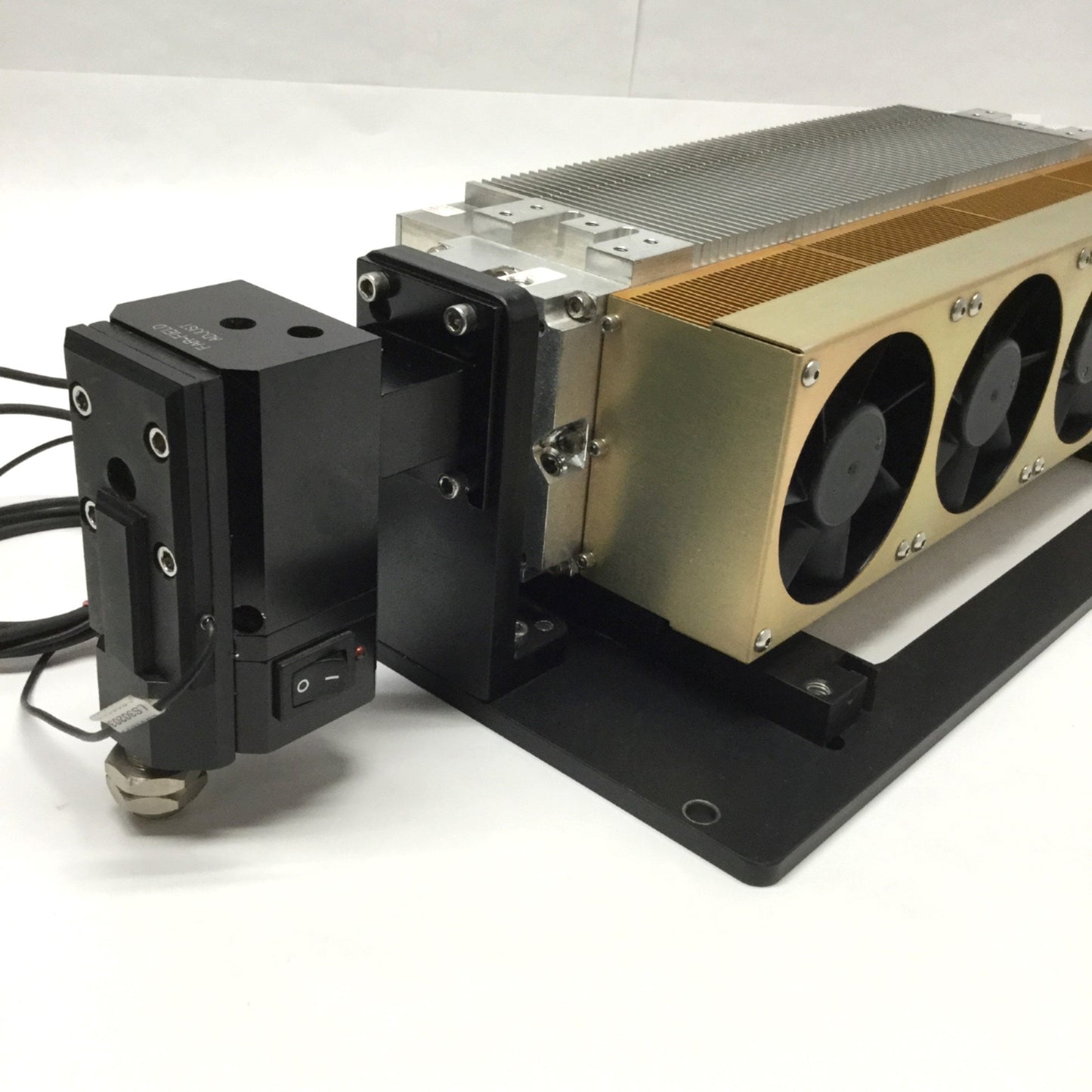 Used Coherent Gem 7227-00-0003 BE Low Power 30W CO2 Laser 48VDC 12A Air-Cooled