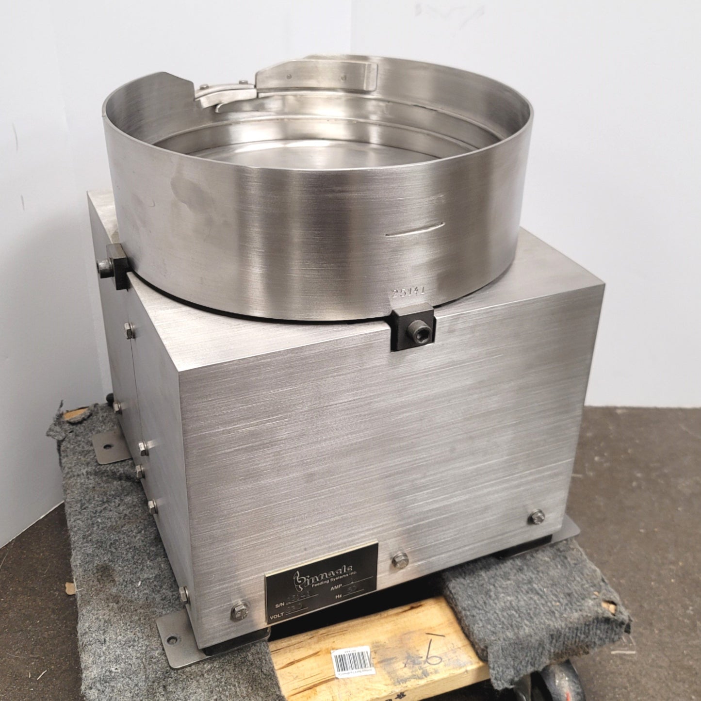 Used Pinnacle Feeding Systems Industrial Grade Vibratory Bowl Feeder 12", 230VAC