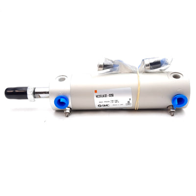 New – Open box SMC NCDGUA32-0250 Pneumatic Cylinder ø1.25in Bore, 2.5in Stroke, 145psi, Rc1/8