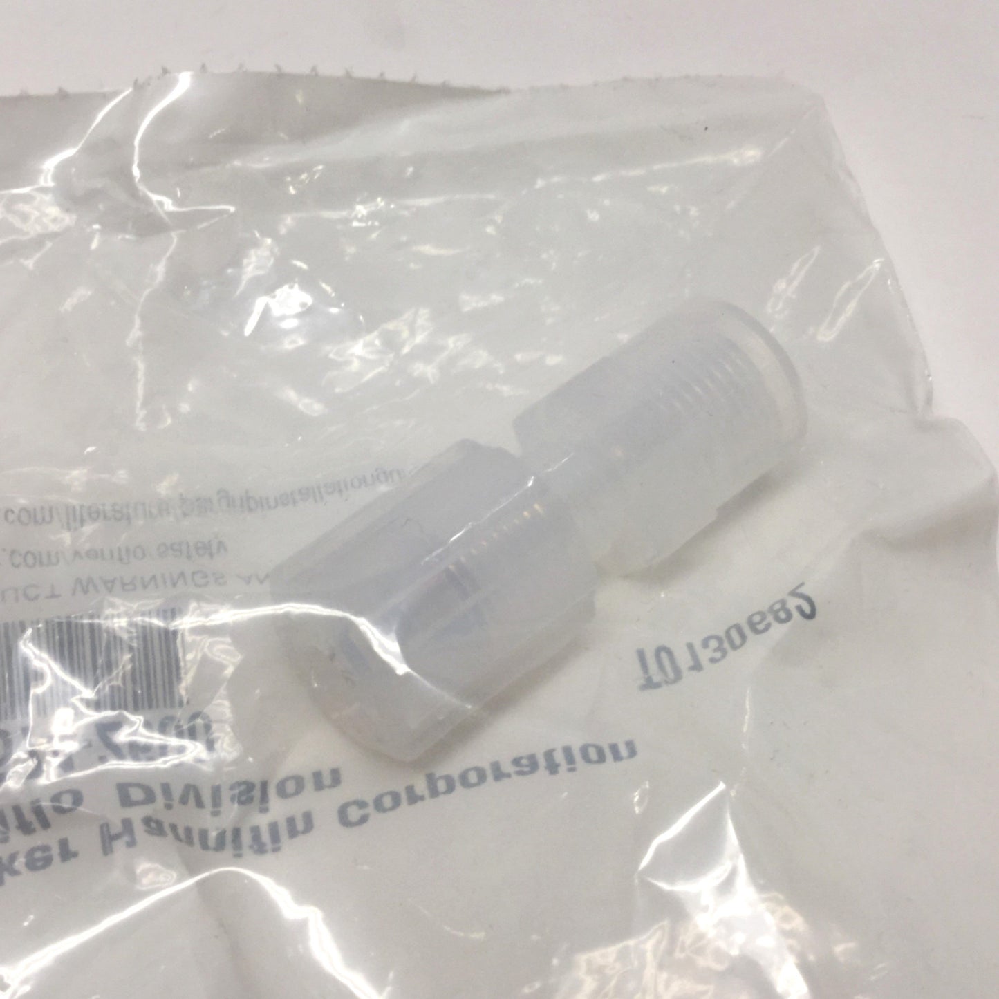 New Parker GAFS-44 Pargrip PFA Straight Adapter 1/4" Tube to 1/4" NPT Female