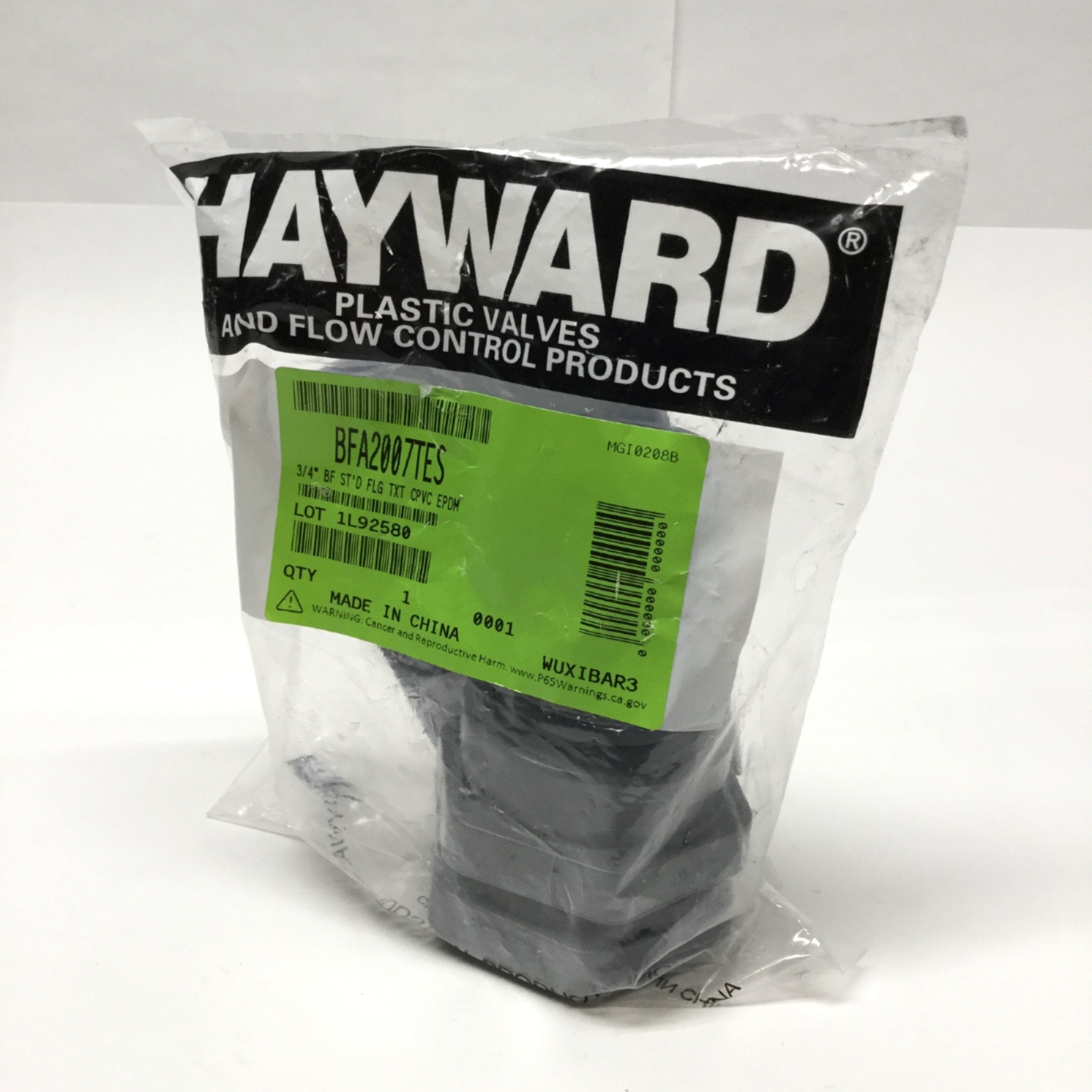 Hayward BFA2007TES CPVC Bulkhead Tank Fitting, Standard Flange, 3/4
