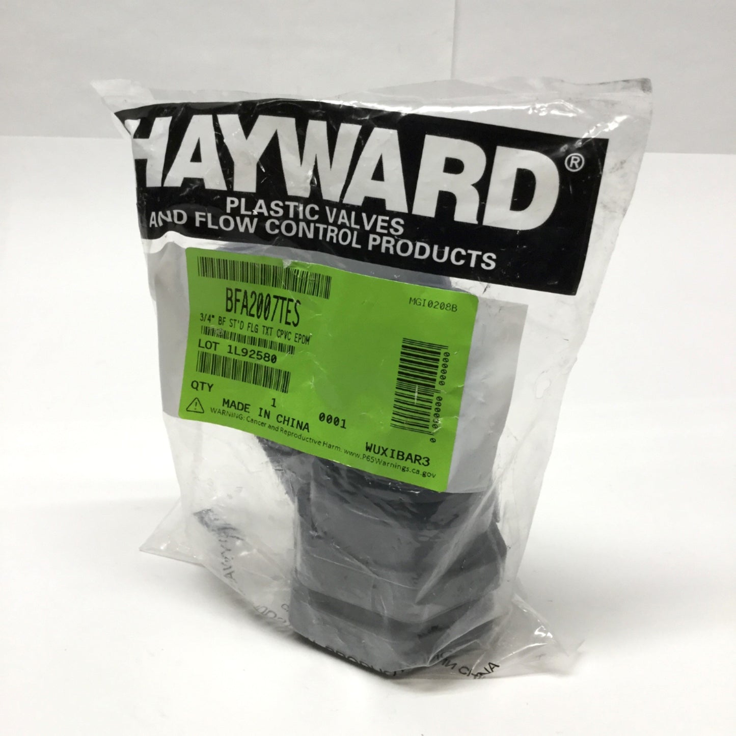 New Hayward BFA2007TES CPVC Bulkhead Tank Fitting, Standard Flange, 3/4" NPT, 150psi