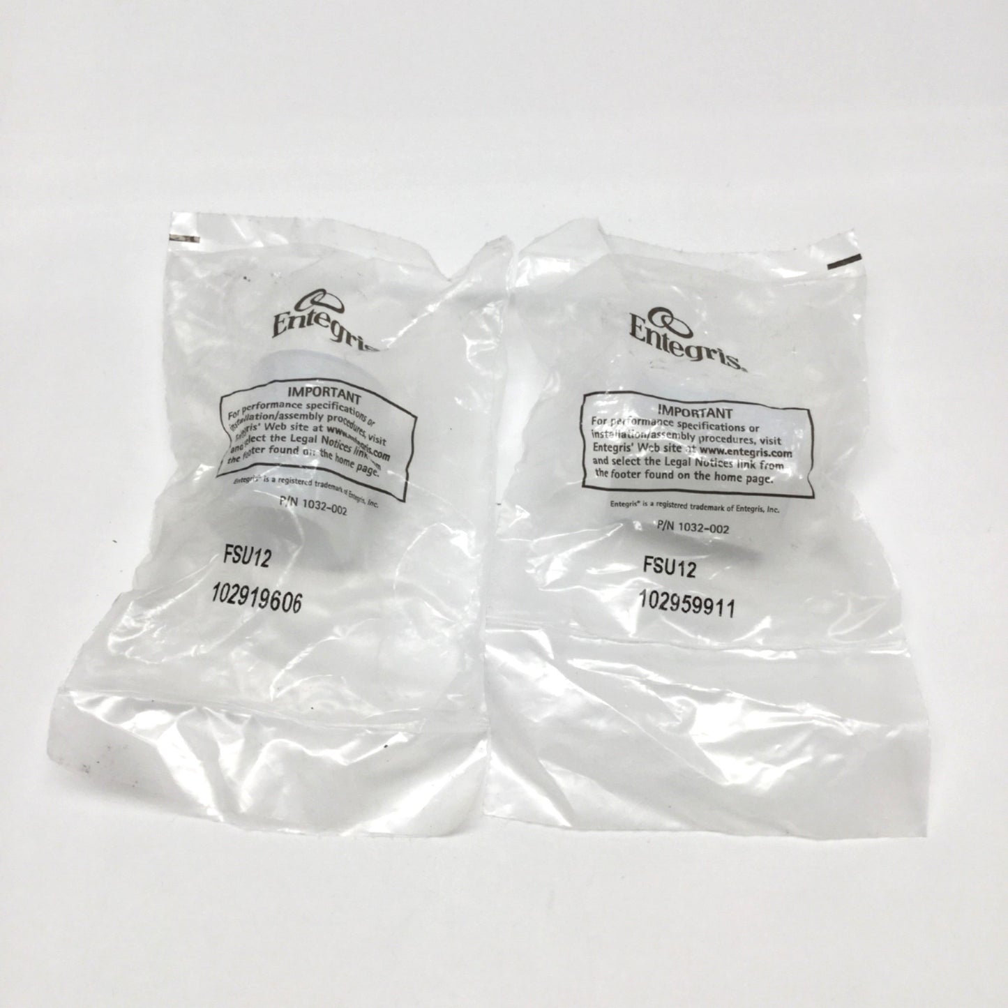 New Lot of 2 Entegris FSU12 Straight Pipe Adapter Fittings 3/4" NPT Female, PFA