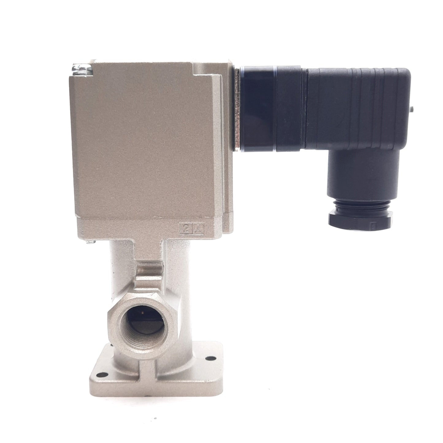 New SMC VT325-035D Poppet Valve, Solenoid Operated, Rc3/8 Ports, 24VDC Coil, 0-1MPa