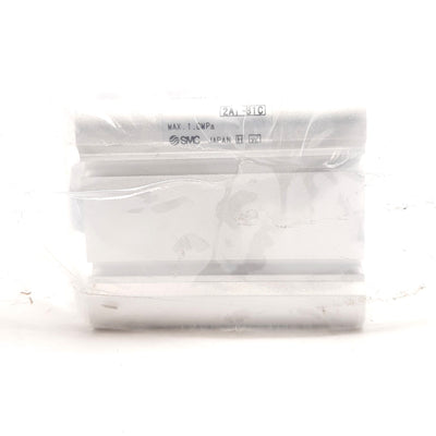 New SMC CDQ2A32-20DZ Compact Cylinder ø32mm Bore, 20mm Stroke, 1.0MPa, Rc1/8