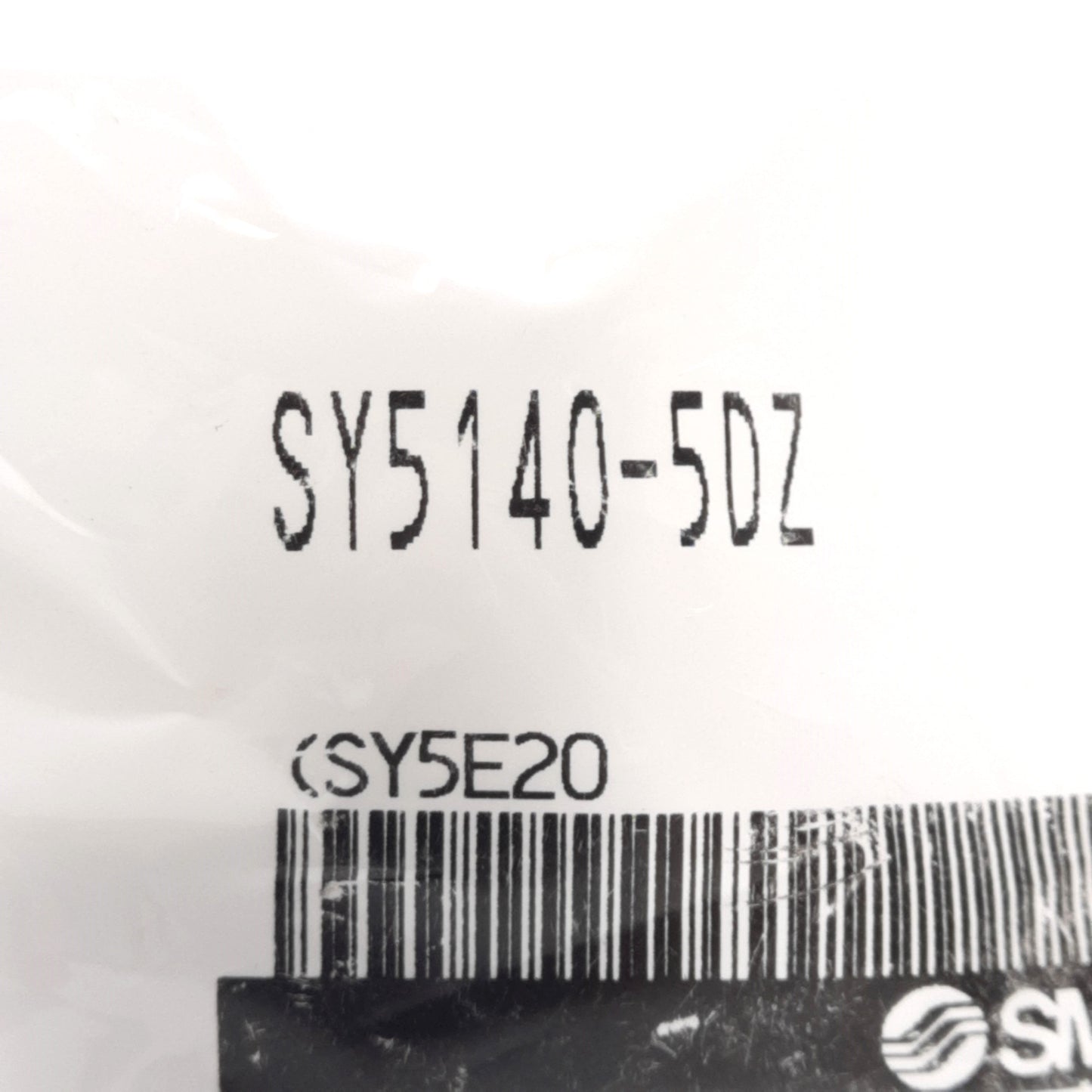 New SMC SY5140-5DZ Solenoid Valve, 5-Port 2-Position, 24VDC Coil, 0.15-0.7MPa