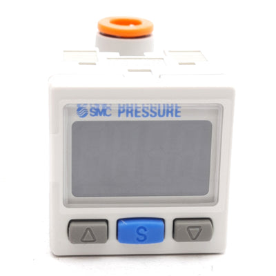 New SMC ZSE30A-N7L-B Vacuum Switch PNP Out, ø1/4in One-Touch, 12-24VDC, 0 to -101kPa