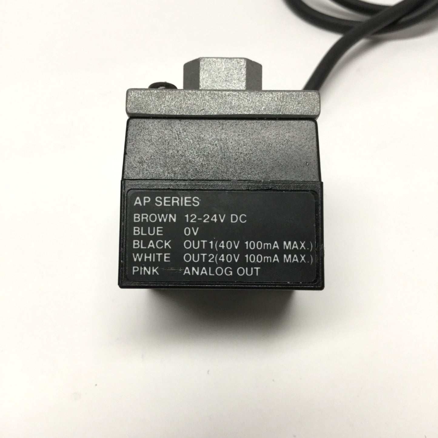 Used Keyence AP-31K Vacuum Sensor, 12-24VDC, Negative-Pressure -101.3kPa, NPN
