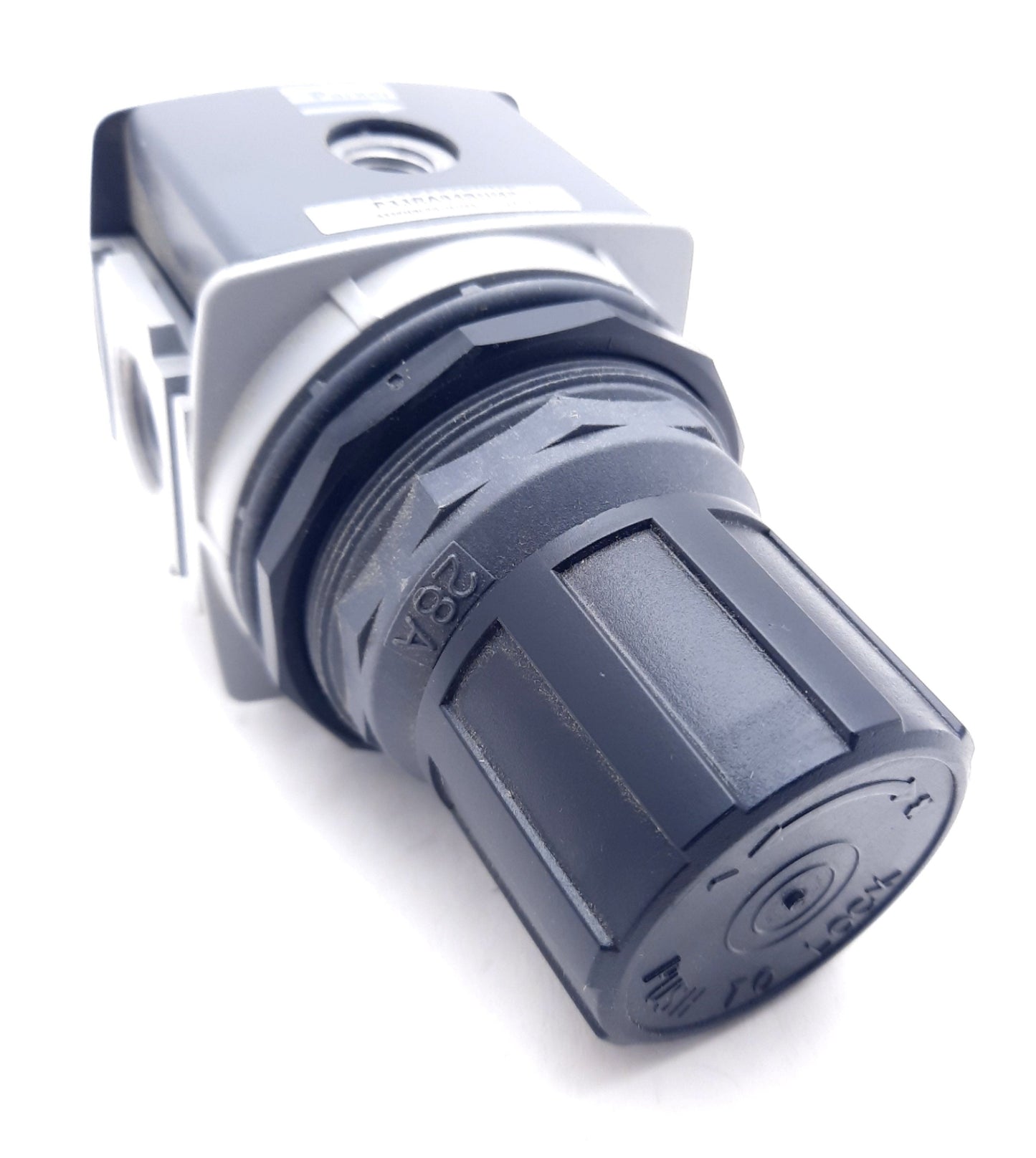 Used Parker P33RA94BNMP Pressure Regulator 300Psi, Inlet 1/2" NPT Gauge Port 1/4" NPT