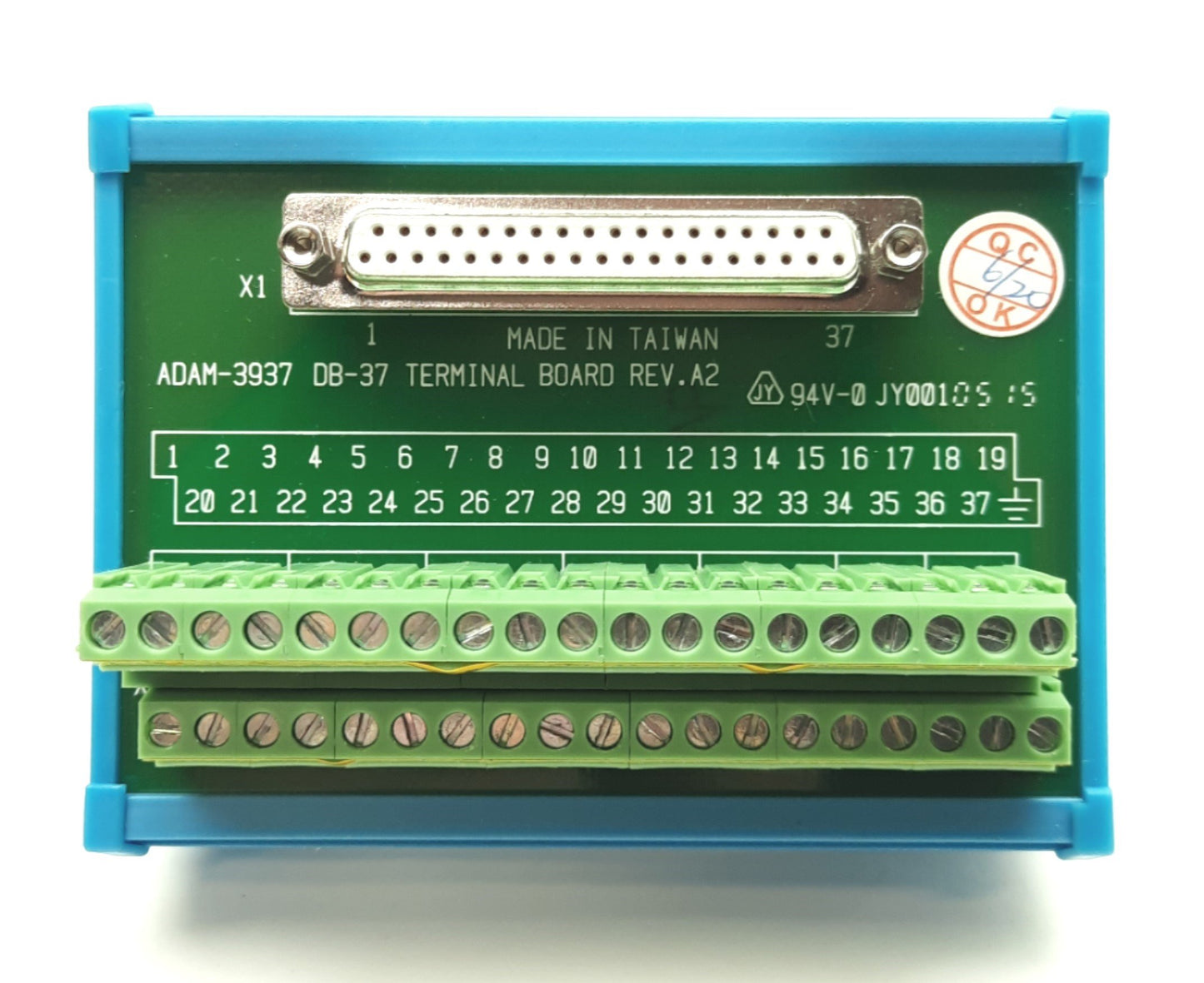 New Advantech ADAM-3937-A DB37 Female Breakout Board, 37-Pin D-Sub, DIN Rail Mount