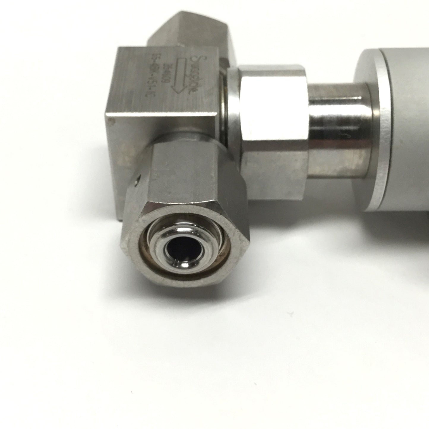 Used Swagelok SS-4BK-V51-1C Bellows Valve, 1/4" VCR Female, 316 SS, NC Actuator