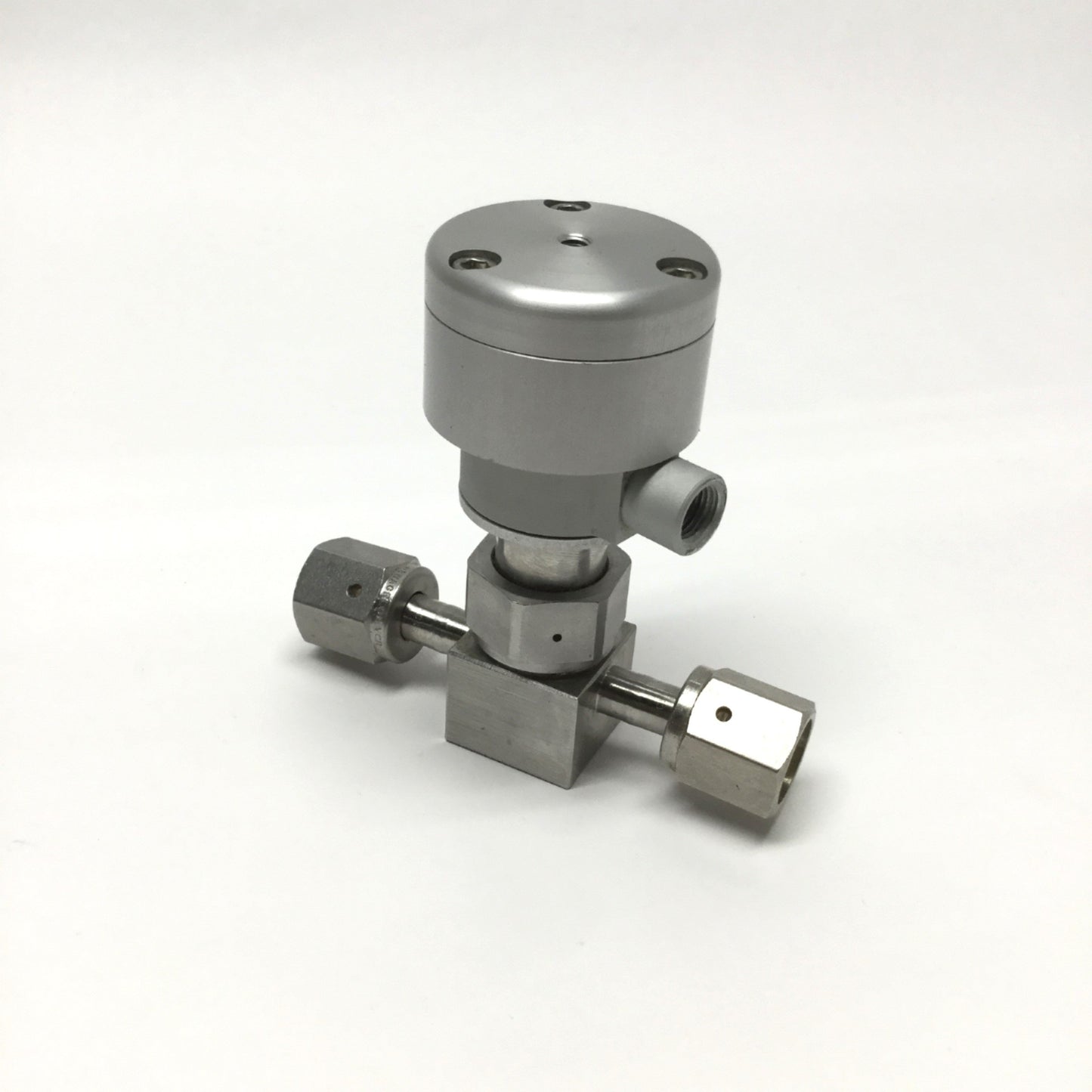Used Swagelok SS-4BK-V51-1C Bellows Valve, 1/4" VCR Female, 316 SS, NC Actuator