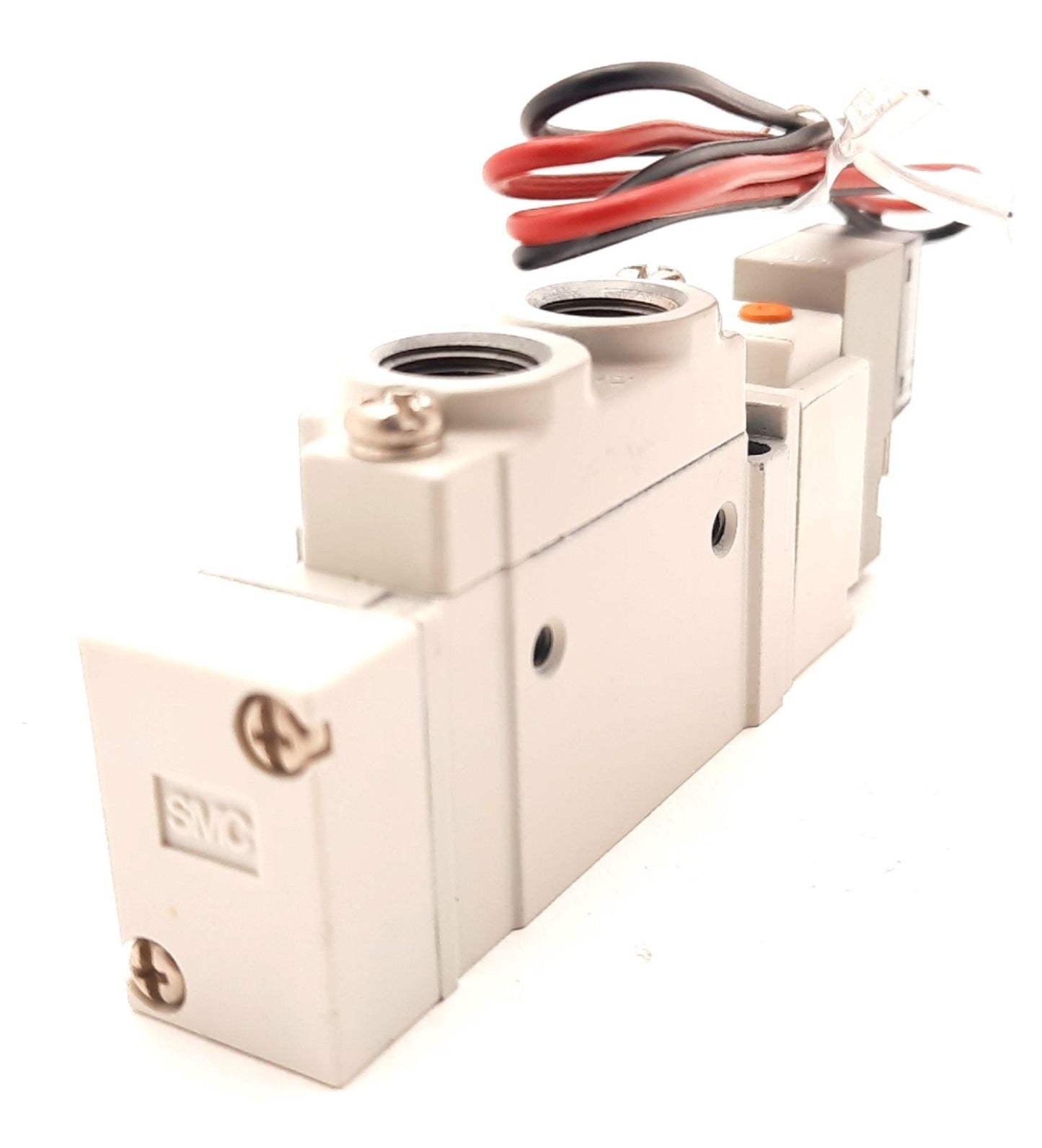 New SMC SY5120-5GZ-01 Solenoid Valve 2 Position, 1/8" NPT, 24VDC, 0.15-0.7MPa