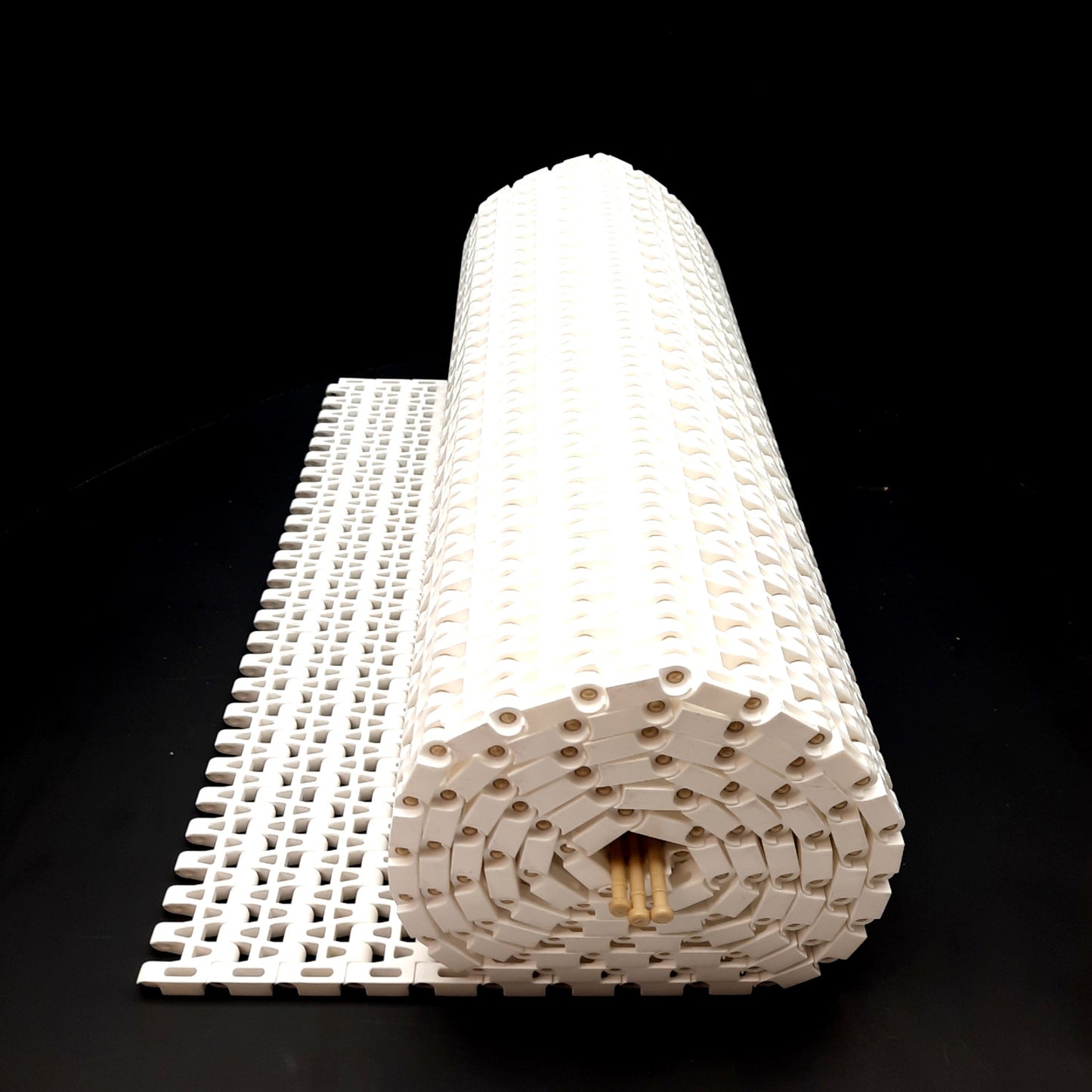 New QC Conveyors 372791-4044-BELT-002 Plastic Chain Conveyor, Flush Grid, 87in Long