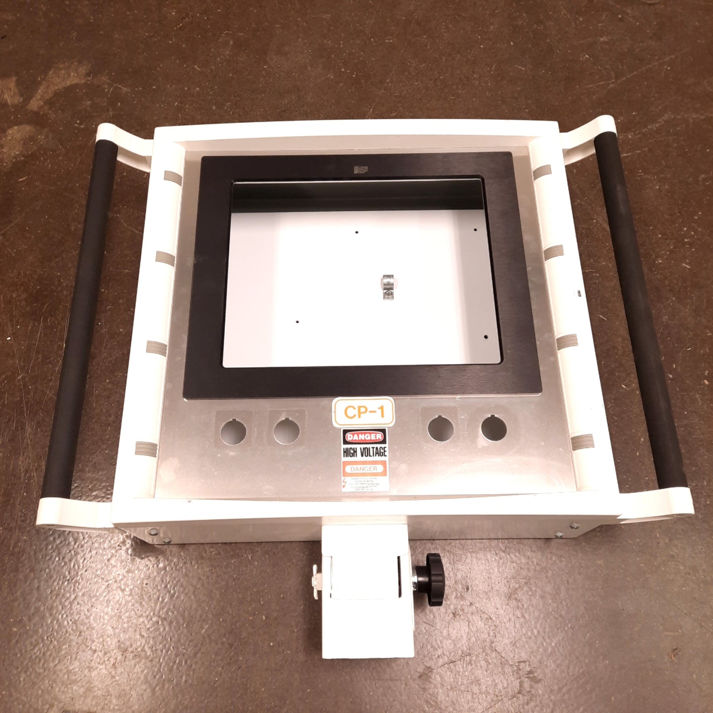 Used Hoffman CP556018B HMI Enclosure, 22.5x21.63x7in, 11x13.5in Cutout, ø30mm Holes