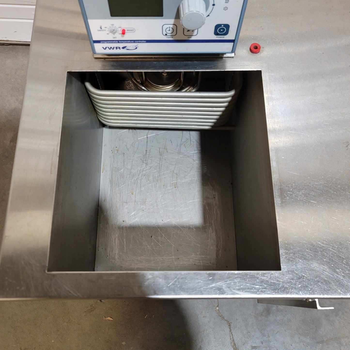 Used VWR 13271-130 Signature Refrigerated Heating Circulating Bath 28 Liters, 120VAC