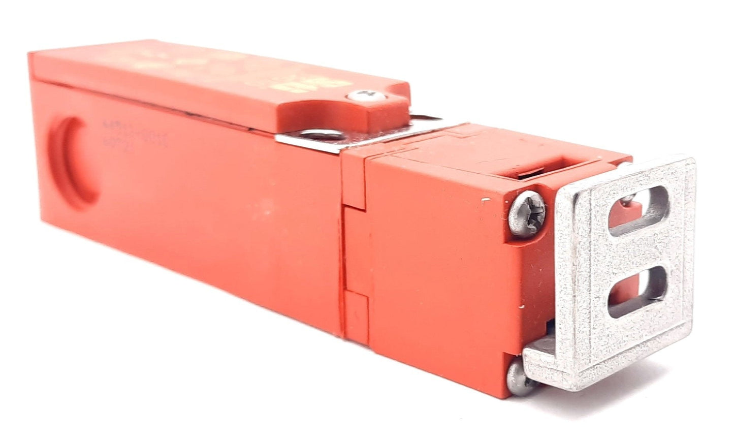 New Omron 44513-0010 STI T2010 Safety Interlock Switch w/Key 250V AC 2A 1NO&NC M16