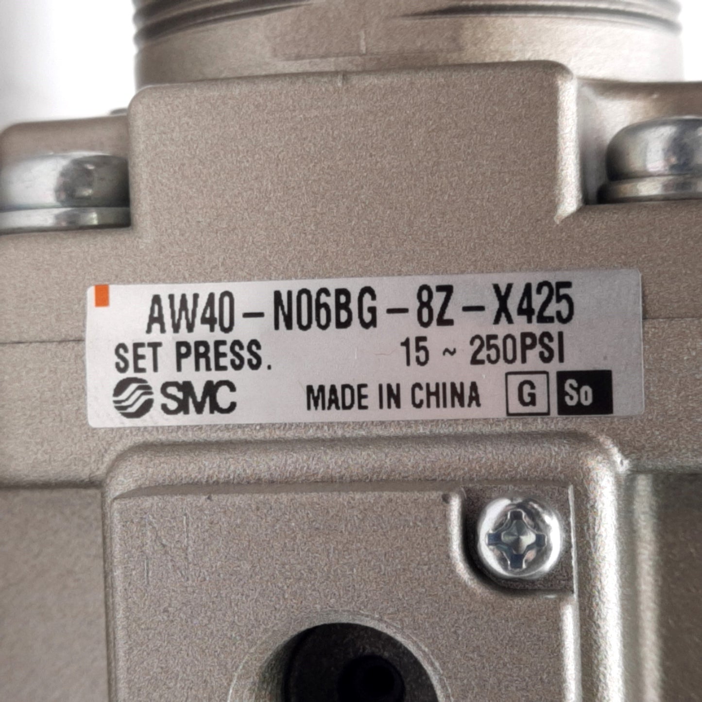 New – Open box SMC AW40-N06BG-8Z-X425 High Pressure Filter Regulator, 5µm, 15-250PSI, 3/4in NPT