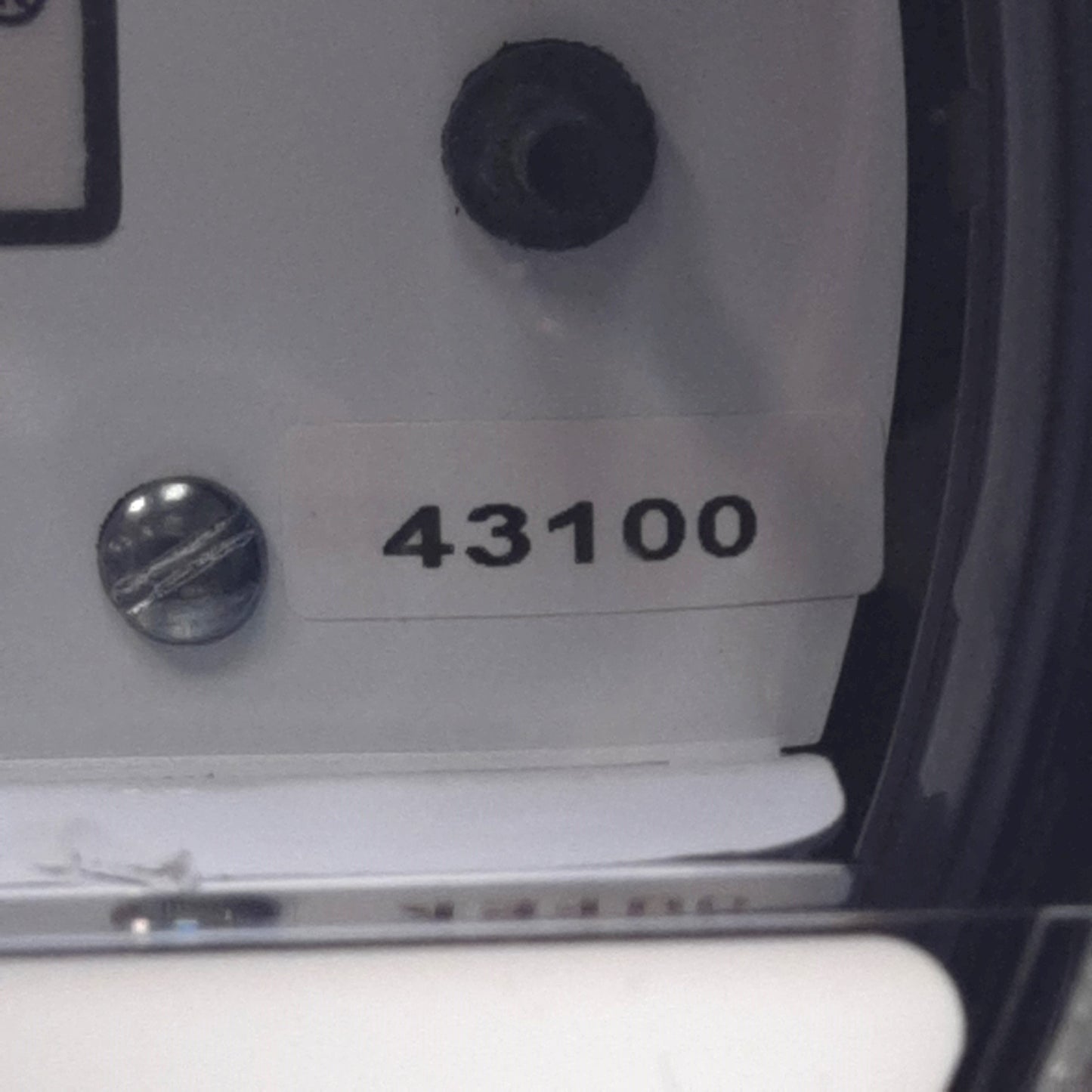 New – Open box Dwyer 43100 Capsu-Photohelic Pressure Switch/Gauge 100in w.c. 1/4in NPT 120VAC