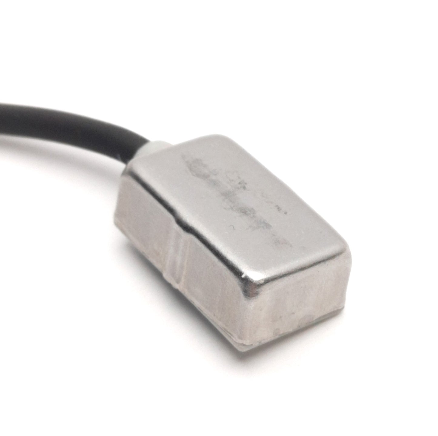 Used Canfield 810-100-102 Reed Switch, N.O. SPST, 5-120VAC/DC, M8 3-Pin Male