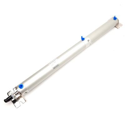 New – Open box SMC NCDGLN32-0500+0400-XC11 Double Stroke Cylinder, 5in+4in Stroke, ø1.25in Bore