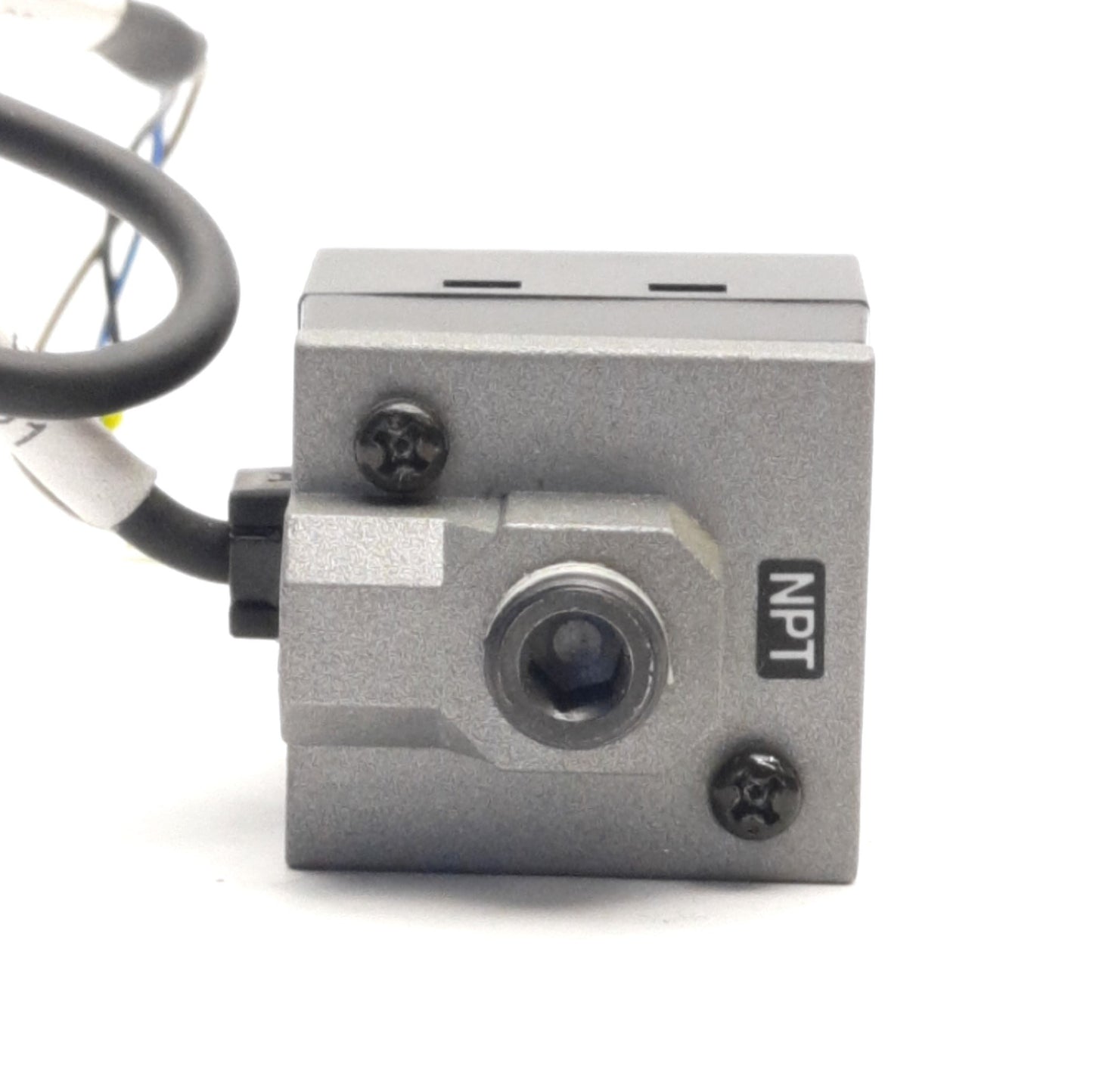 Used Keyence AP-31KP Negative Pressure Sensor, PNP Output 1-5V, 0-29.9In/Hg, 12-24VDC