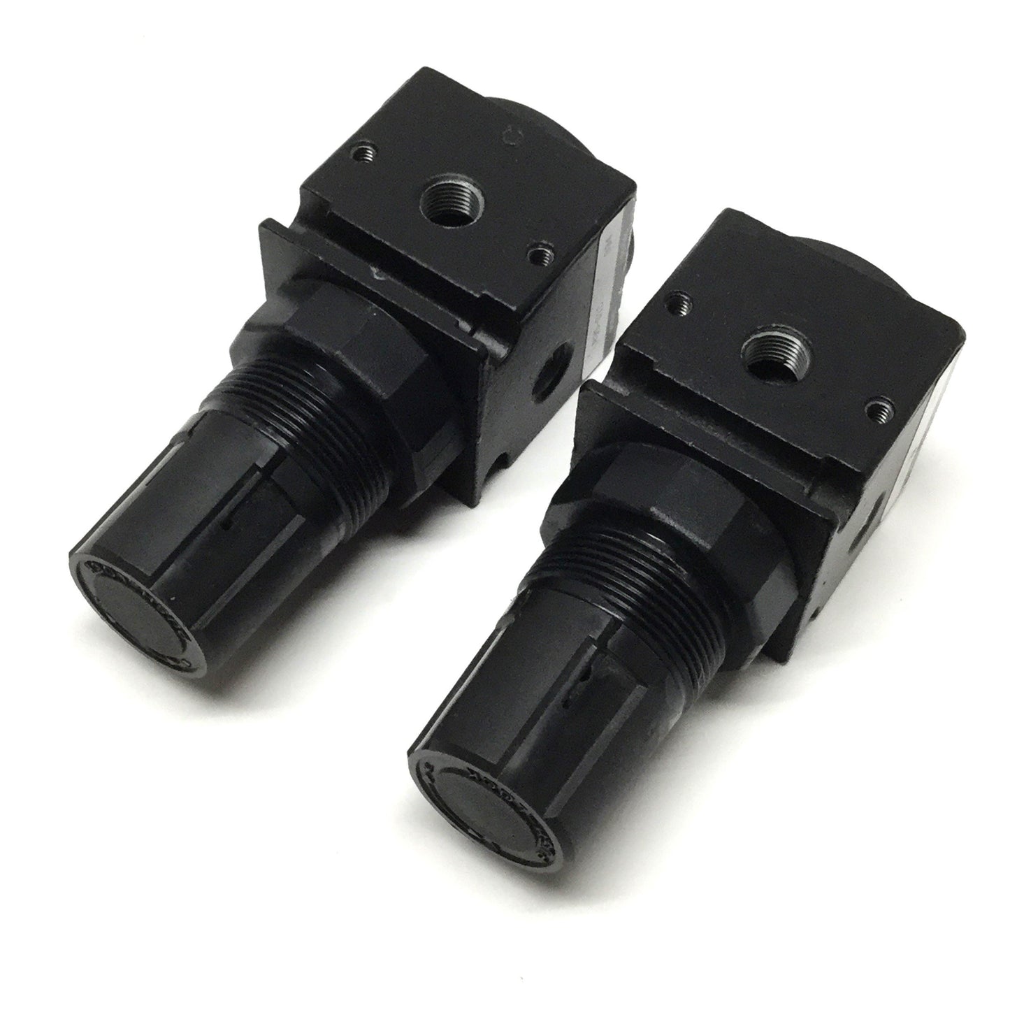 Used Lot of 2 Watts R35-01C QUBE Air Pressure Regulators, 1/8" NPT Ports, 0-125psi