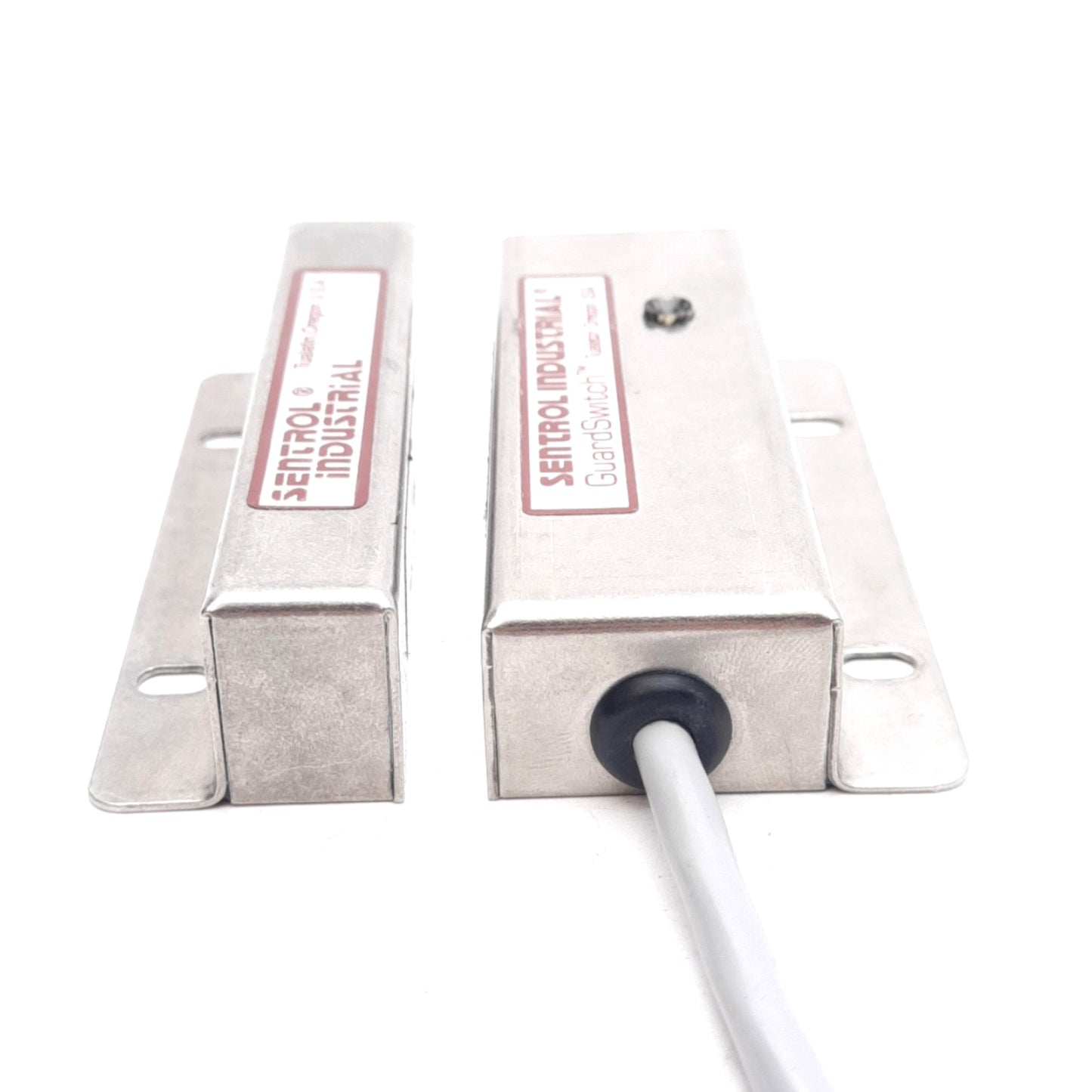Used Sentrol 301-BLT-06J GaurdSwitch Safety Interlock, DPST 1NO 1NC, 0.3-0.6in, 48V
