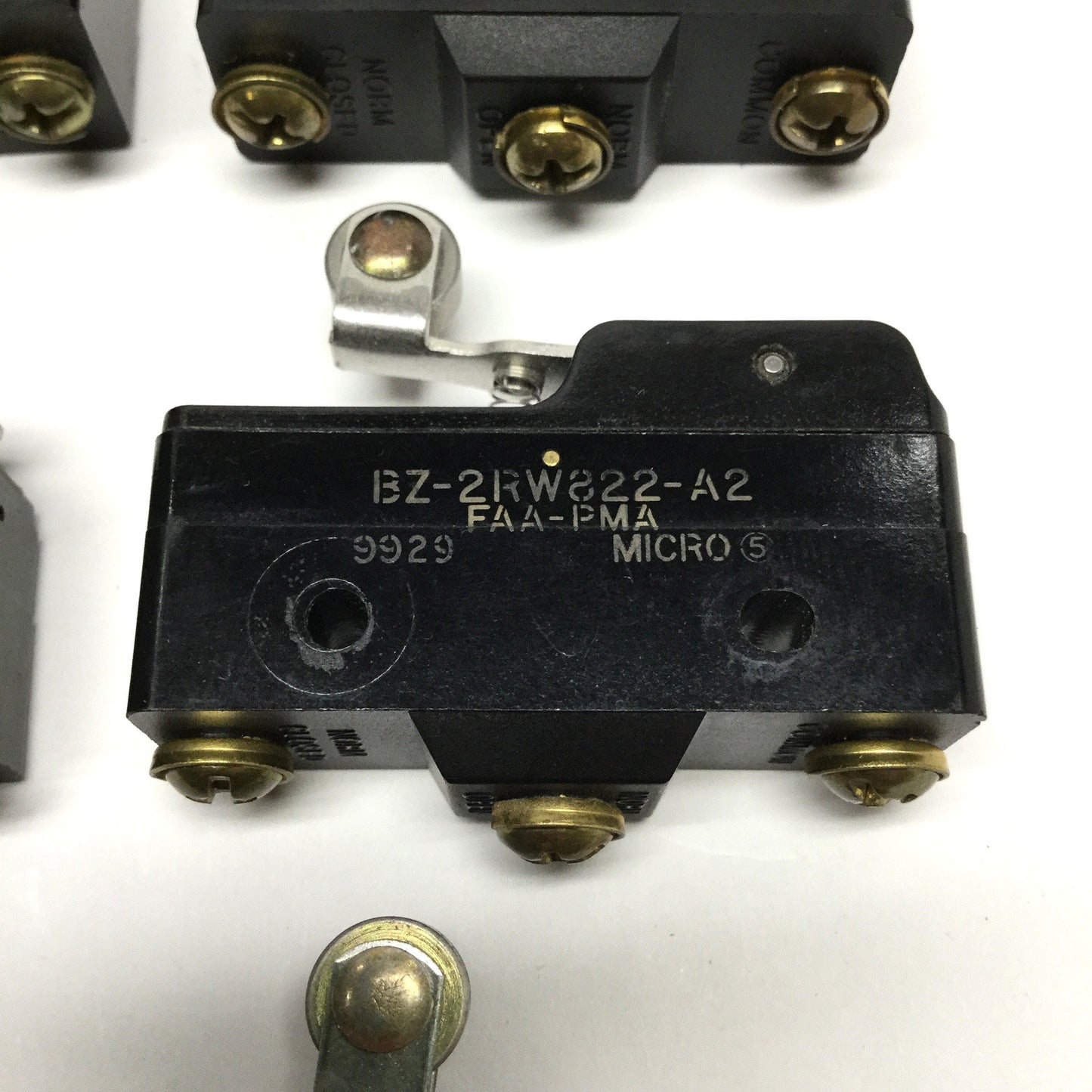 Used Lot of 6 Micro Switch BZ-2RW822-A2 Limit Switches, Roller Lever SPDT, 15A 480VAC