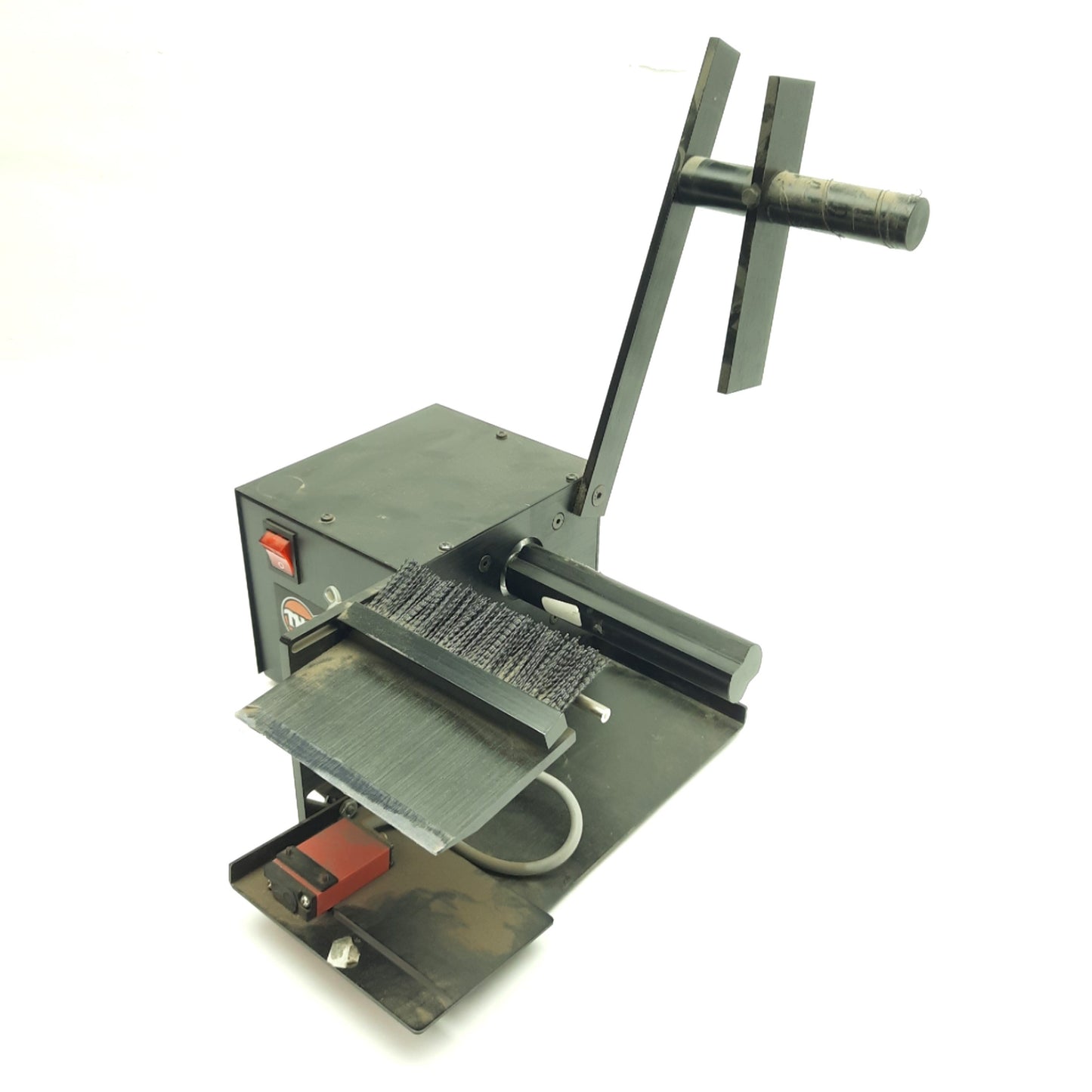 Used Start International LD5000 Automatic Label Dispenser, 7" Per Second Max, 120VAC