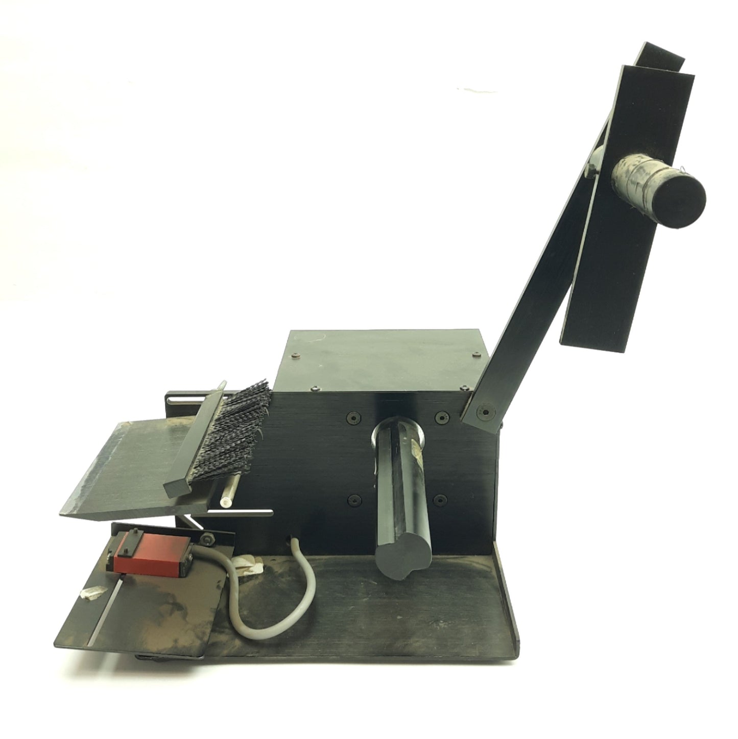 Used Start International LD5000 Automatic Label Dispenser, 7" Per Second Max, 120VAC