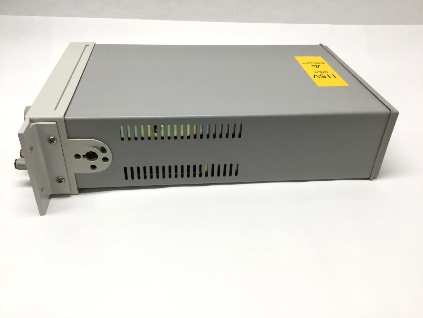 Used Agilent E3640A Adjustable Bench DC Power Supply 0-8V/3A, 0-20V/1.5A, 30W, 115VAC
