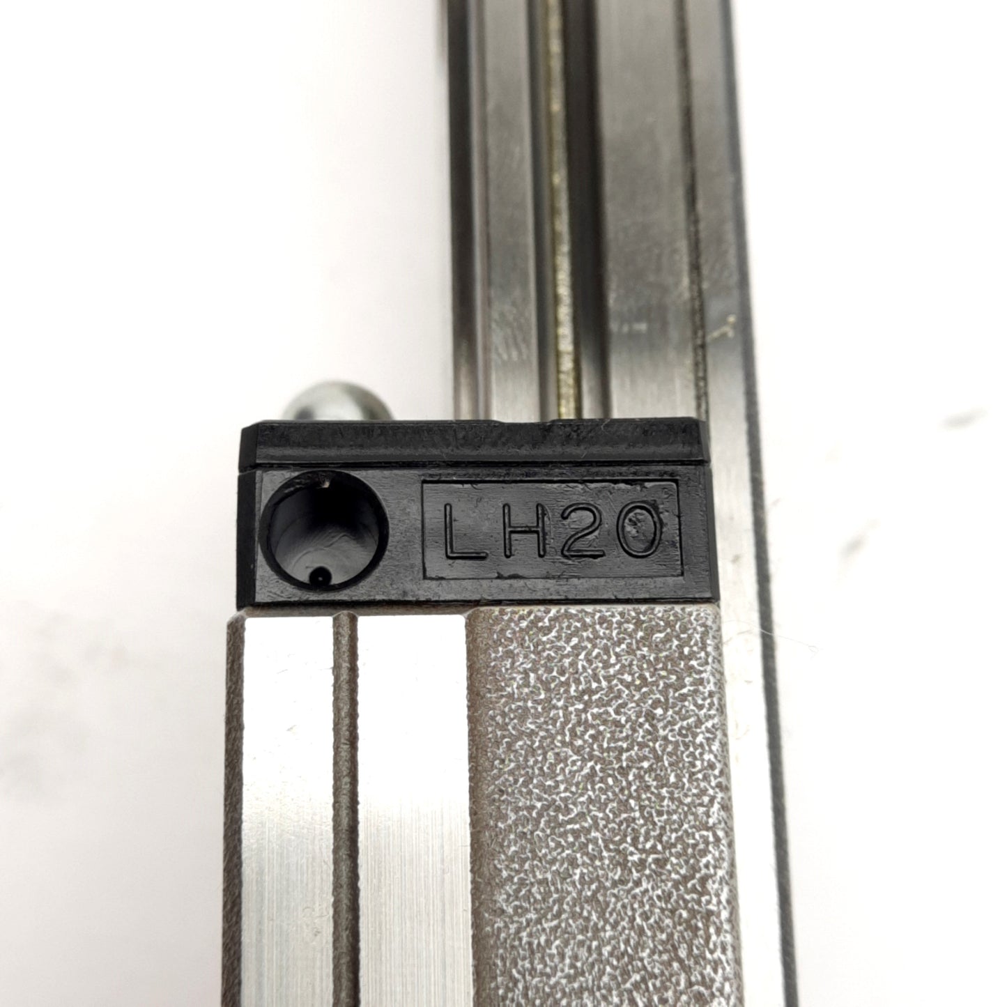 Used NSK LAH20-AN Single Carriage Linear Rail, 400mm, 69.8x44x30mm Carriage, M6x0.75