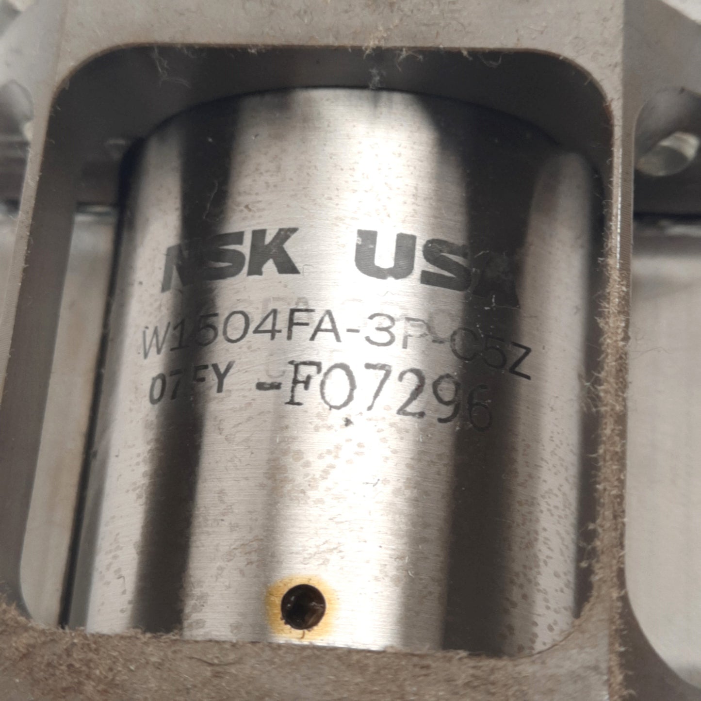 Used NSK W1504FA-3P-C5Z Linear Ball Screw, 400mm Stroke 10mm Lead ø15mm Screw 3000rpm