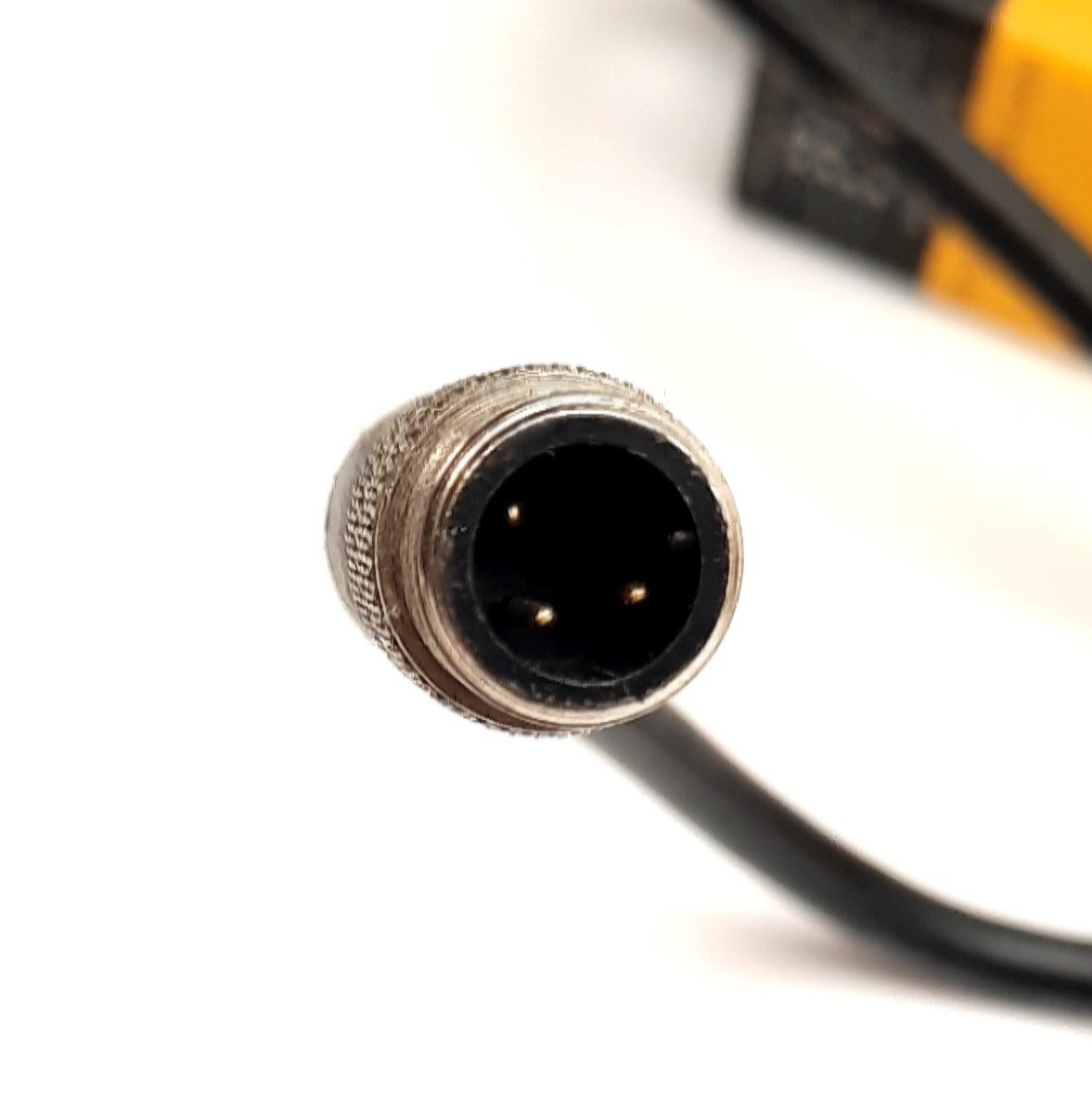 Used STI MS46-30-700-Q1-X Light Curtain Transmitter and Receiver 24VDC, 0.3-9m, 30mm