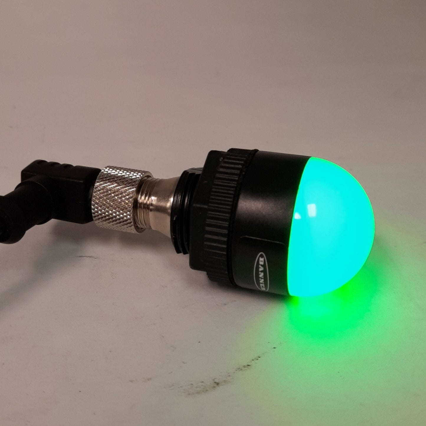 Used Banner K30LGRYPQ EZ-LIGHT 3-Color General Purpose Indicator, PNP, 10-30VDC, M12