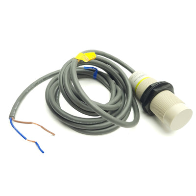 New – Open box Omron E2K-X15MY1 Capacitive Proximity Sensor, 15mm, 100-220VAC, 200mA, N/O