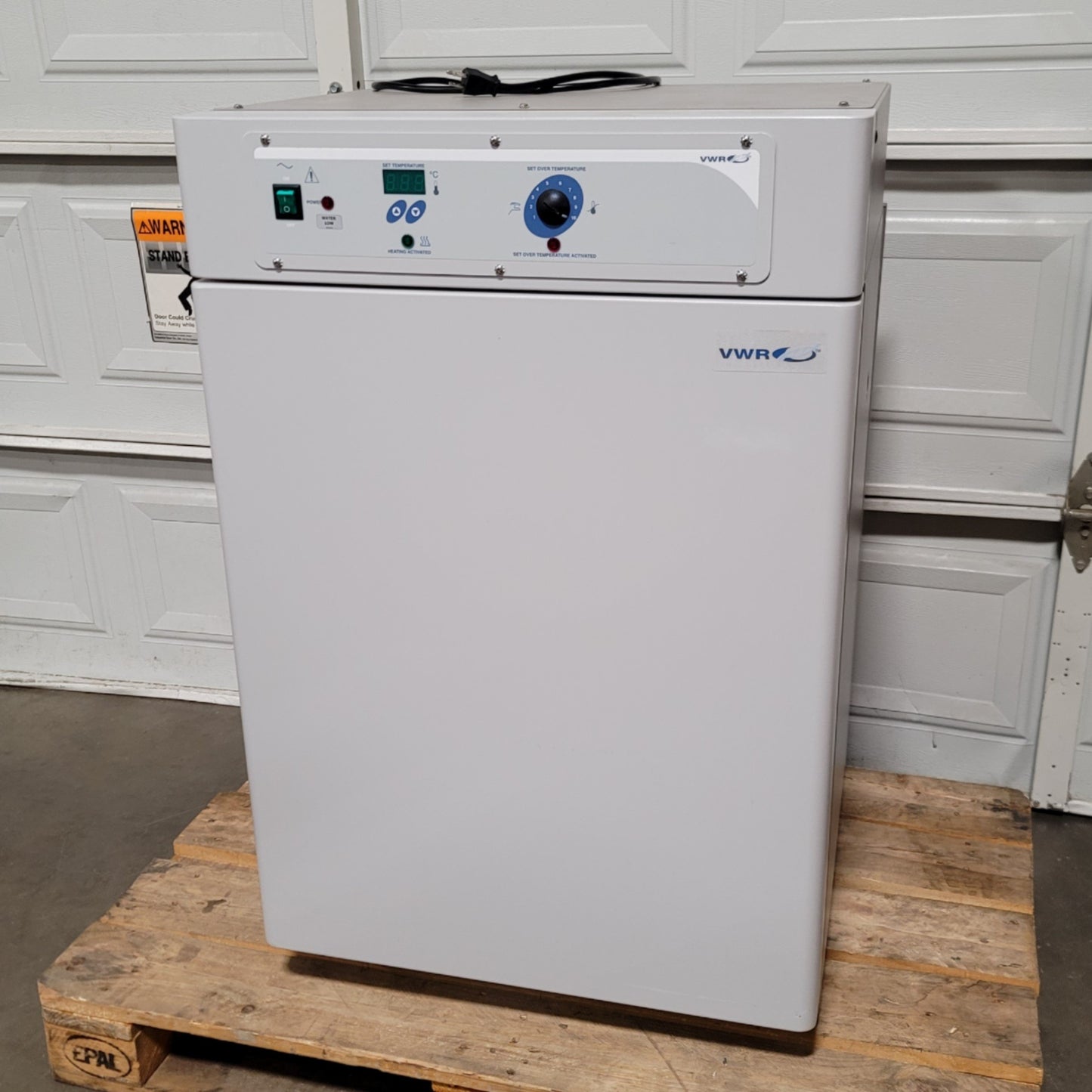 Used VWR Shel Lab 3015 Water Jacketed Incubator 5.5cu.ft., Ambient To 70°C, 120VAC 5A