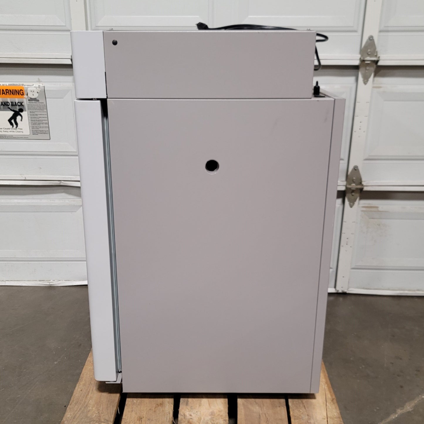 Used VWR Shel Lab 3015 Water Jacketed Incubator 5.5cu.ft., Ambient To 70°C, 120VAC 5A
