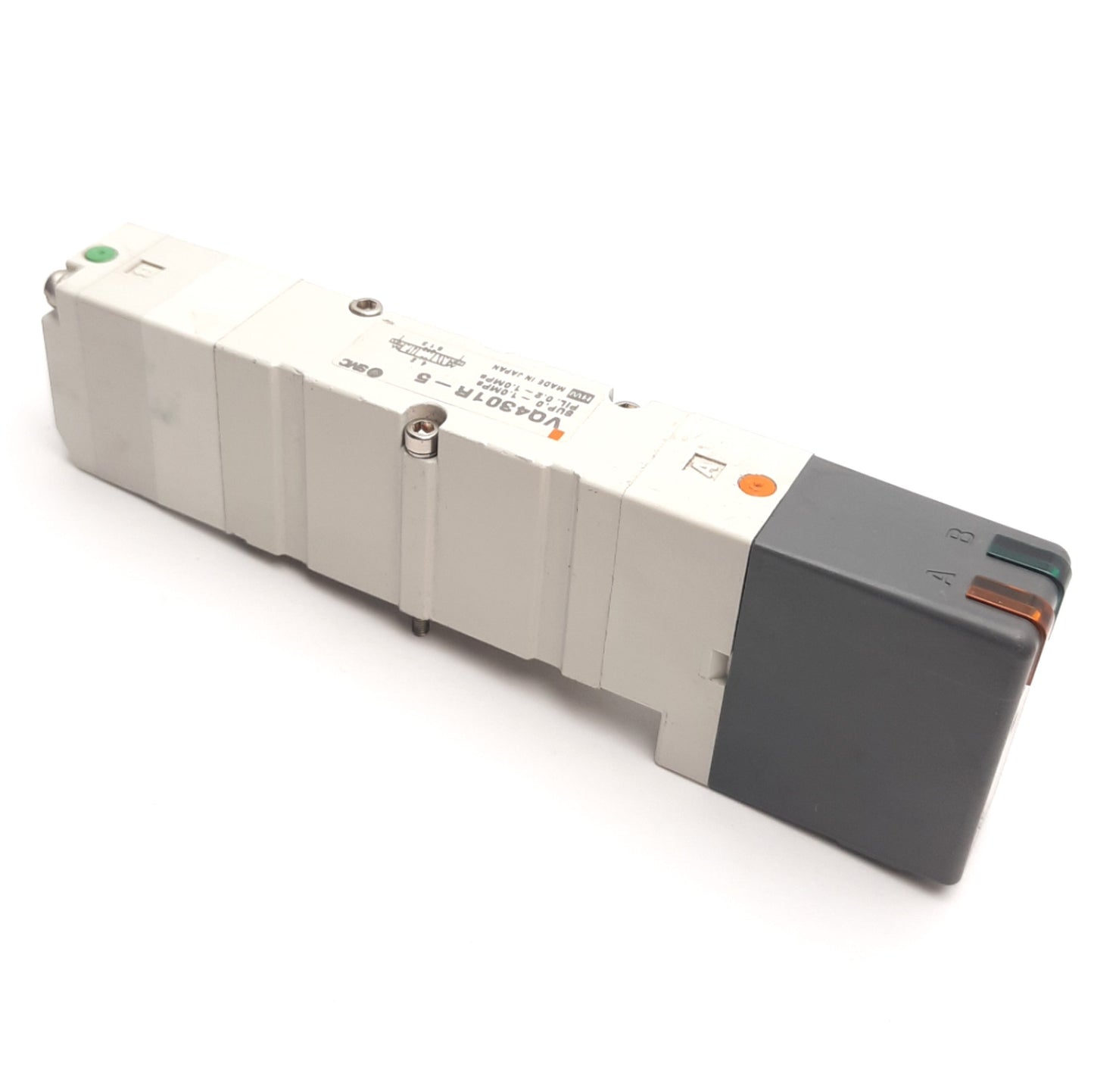 Used SMC VQ4301R-5 Solenoid Valve 0-1.0MPa, 3-Pos Closed Center, 24VDC Coil