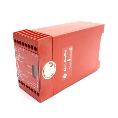 Used Allen Bradley 440N-S32021 SIPHA 2 Control Unit Safety Relay 24V/110/230VAC