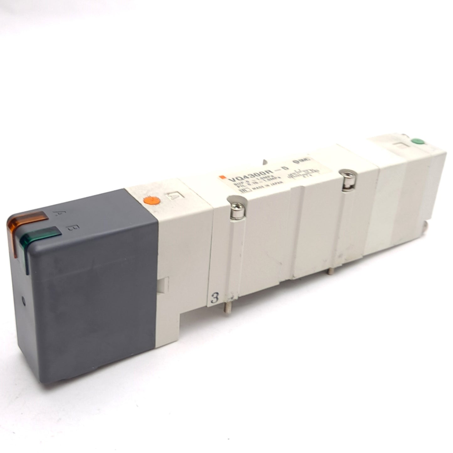Used SMC VQ4300R-5 Solenoid Valve 0-1.0MPa, 3-Pos Closed Center, 24VDC Coil