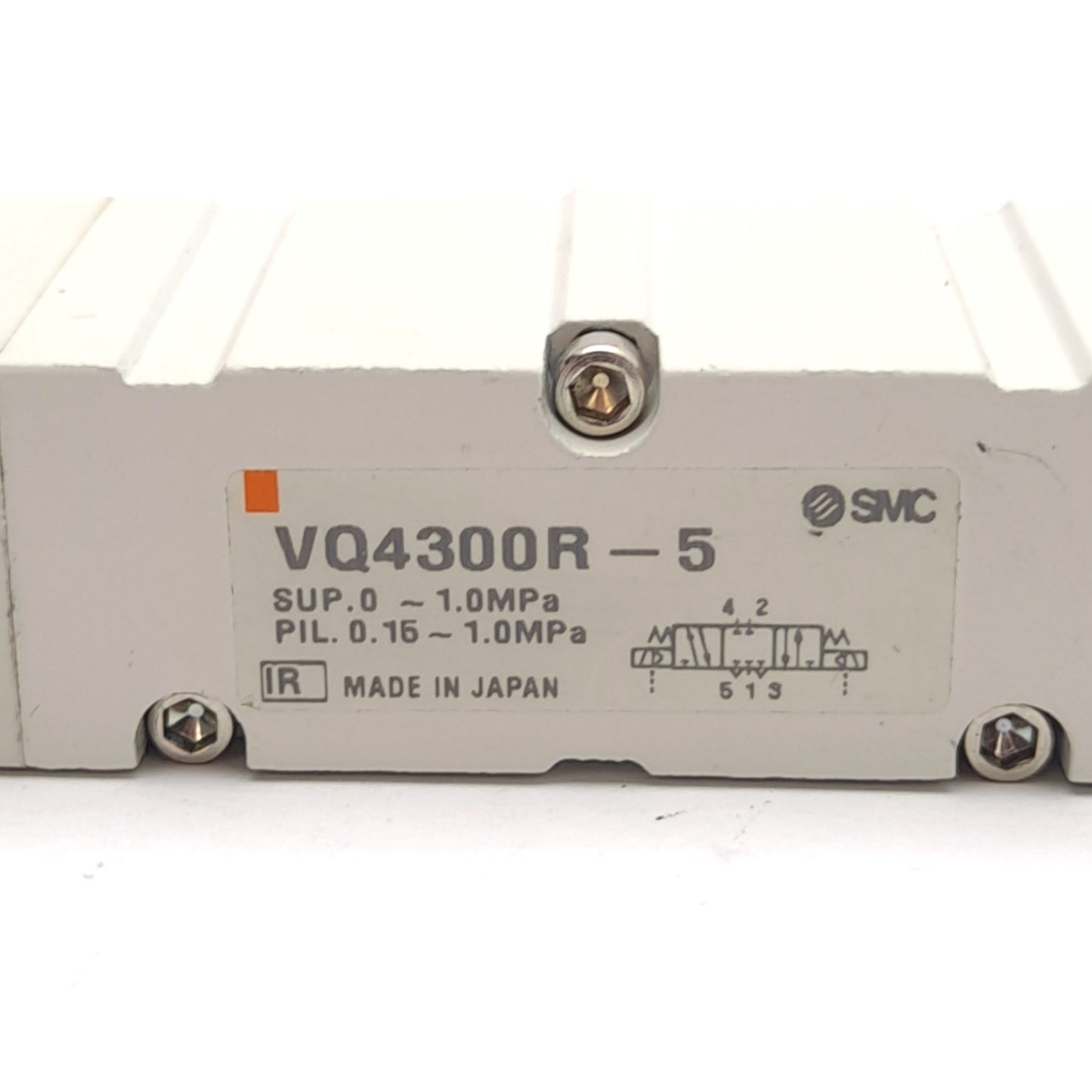 Used SMC VQ4300R-5 Solenoid Valve 0-1.0MPa, 3-Pos Closed Center, 24VDC Coil