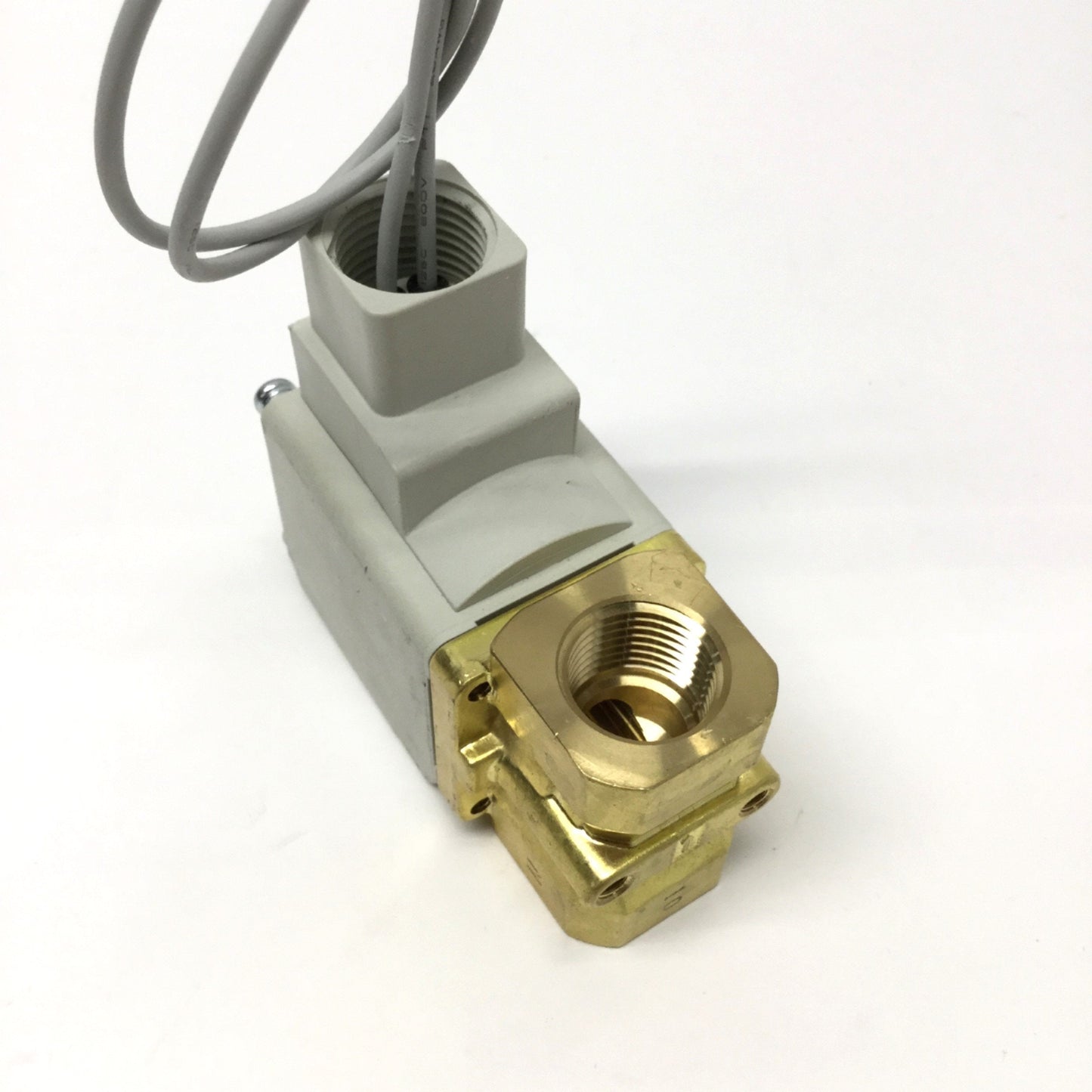 Used SMC VX232GUGXNB Solenoid Valve For Water, NC, 1/2" NPT, 0.1MPa, 110VAC Coil