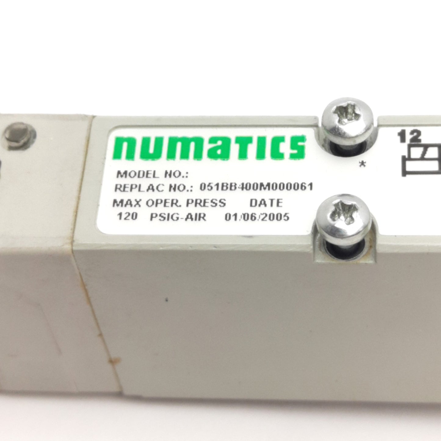 Used Numatics 051BB400M000061 Solenoid Valve, 2-Pos 4-Way, 24VDC, Double Sol. Pilot