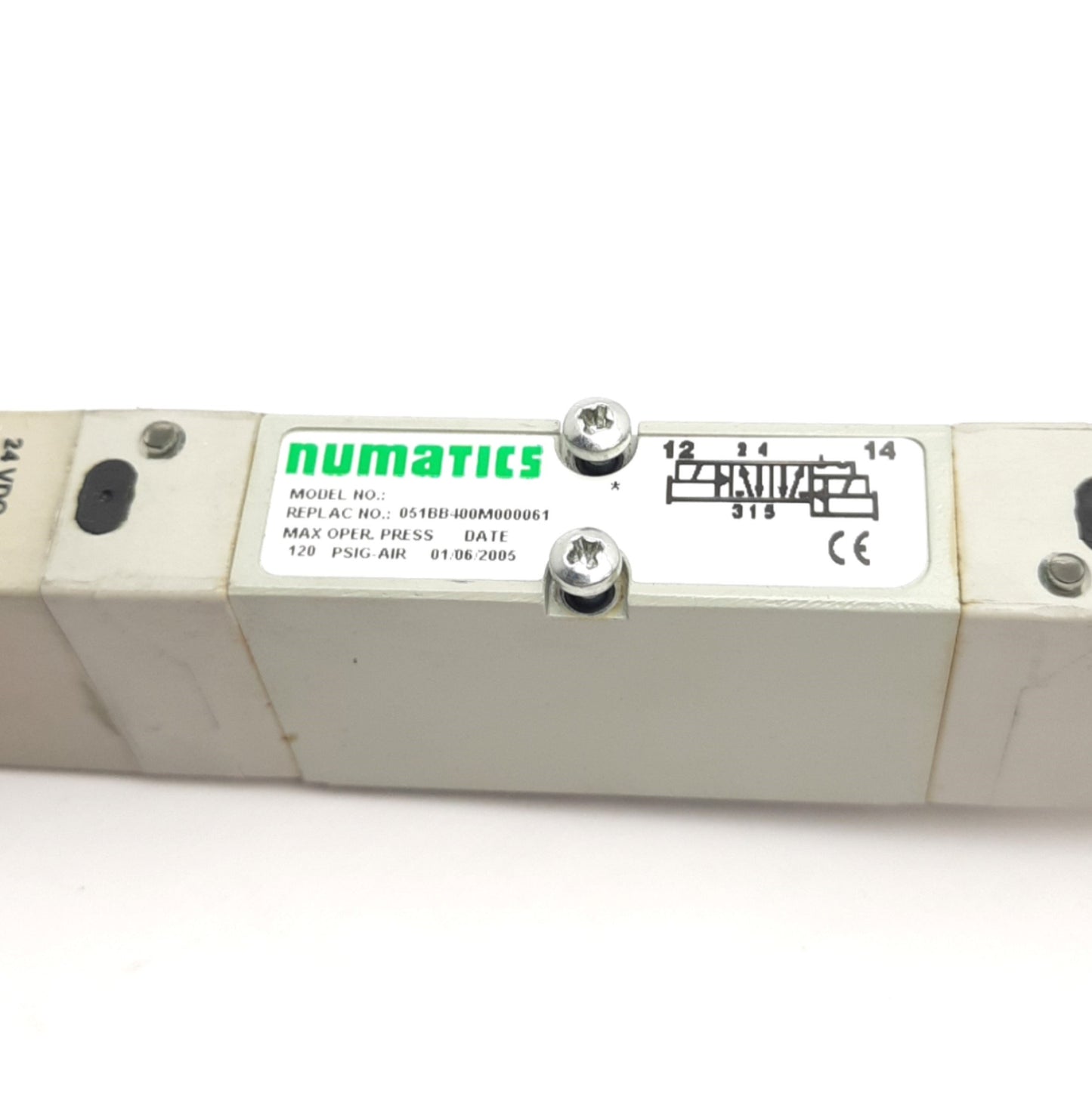 Used Numatics 051BB400M000061 Solenoid Valve, 2-Pos 4-Way, 24VDC, Double Sol. Pilot