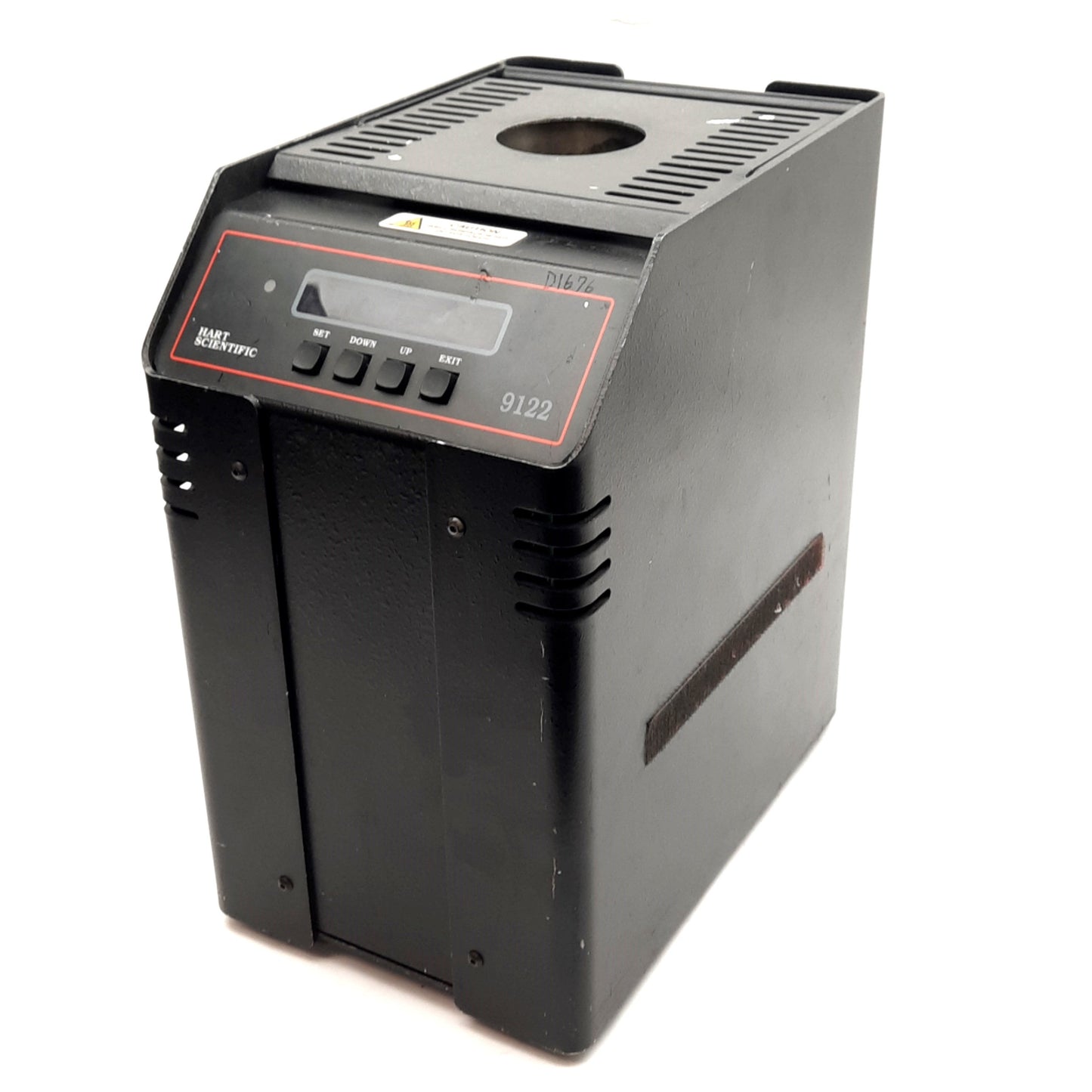 Used Hart Scientific 9122 Dry-Well Calibrator 35-600°C, (4x) ø3/4in Test Wells 115VAC