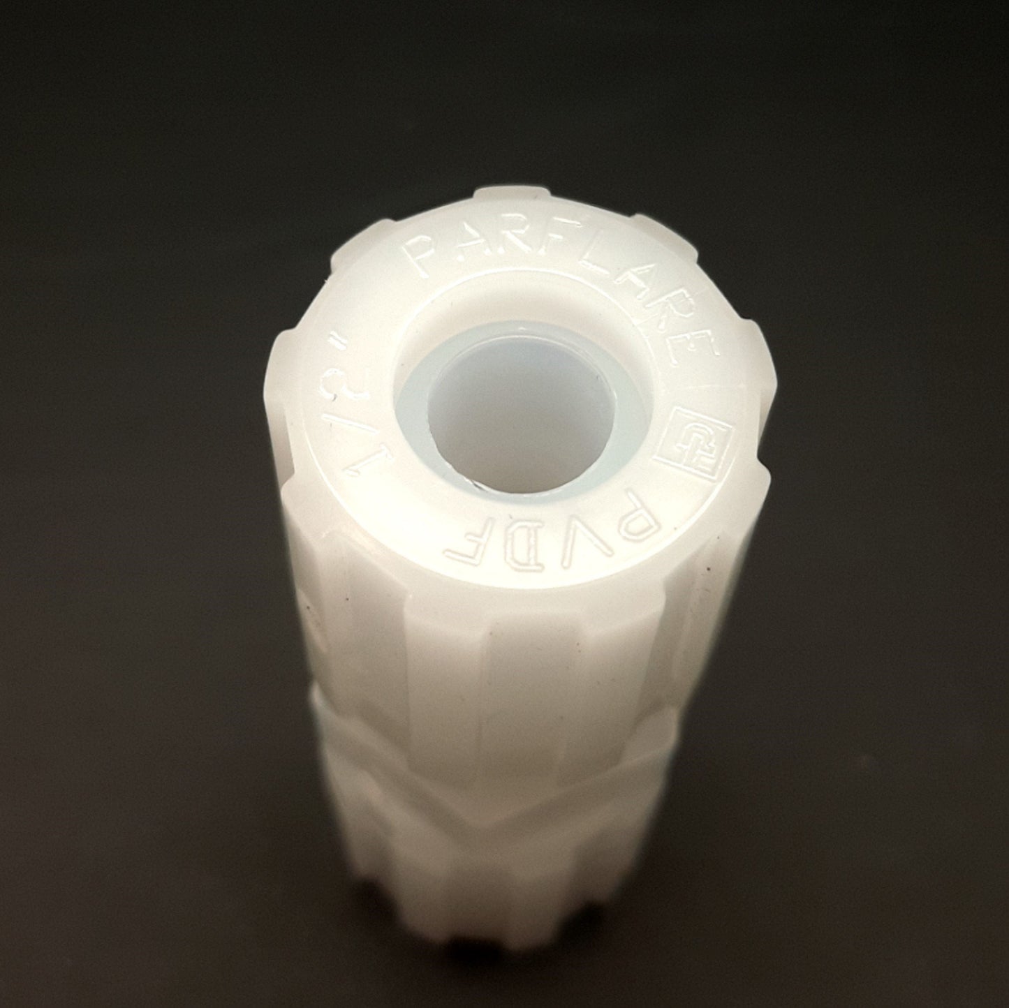 Used Parker FSC-8 Parflare Straight Tube Connector, 1/2" to 1/2" Tube PFA, 125psig